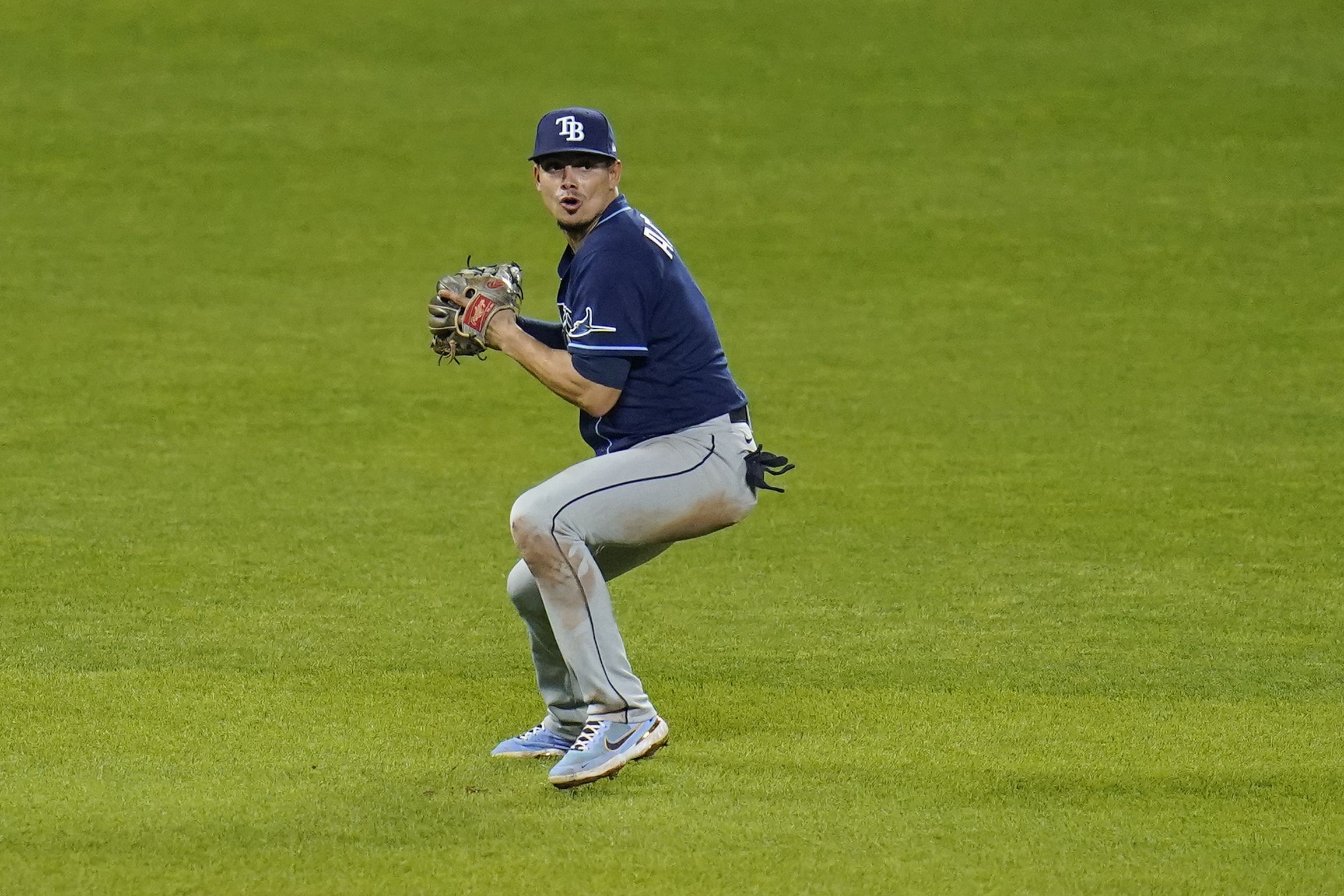 Rays shortstop Willy Adames traded to Brewers