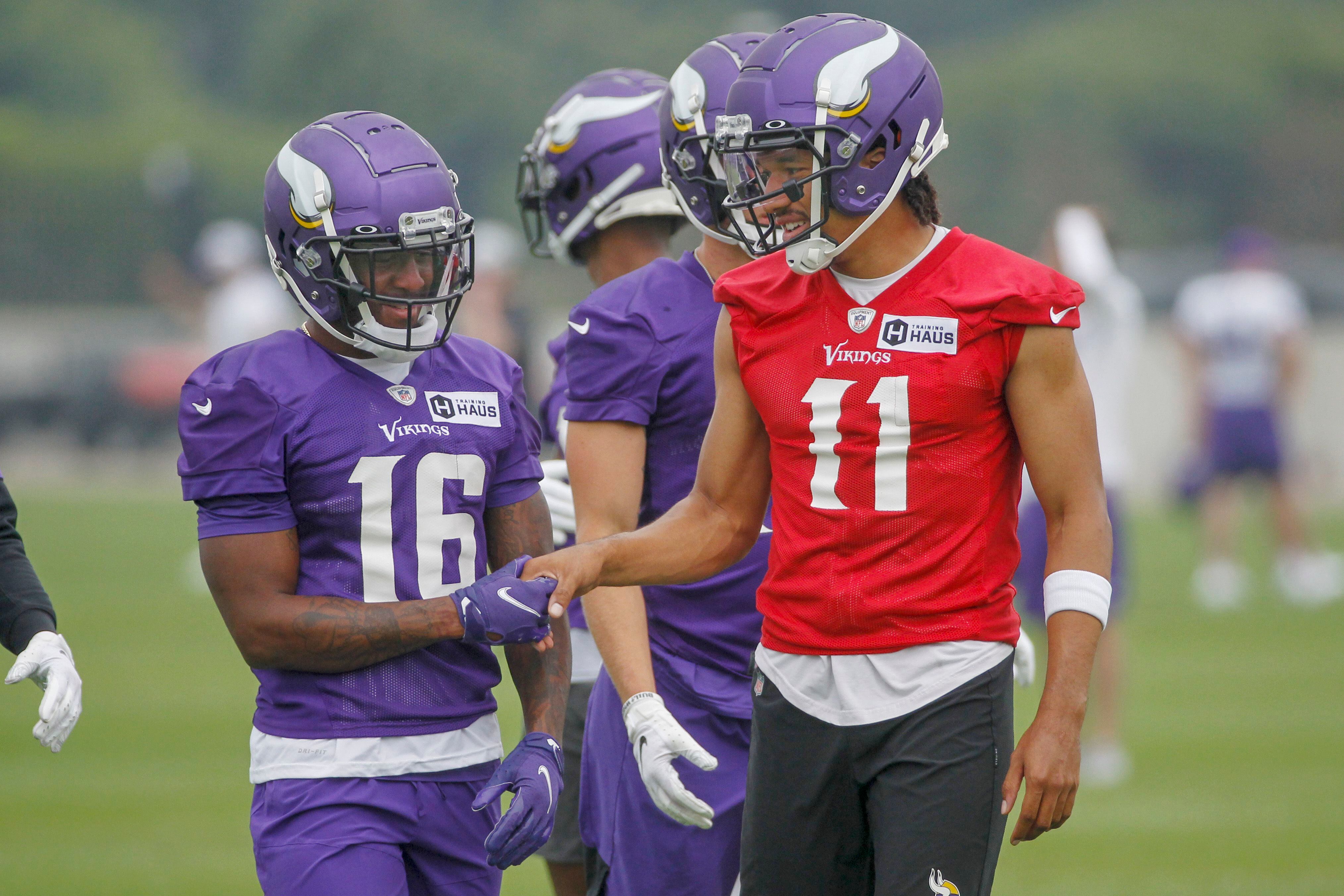 Coach Zimmer 'Frustrated' With Unvaccinated MN Vikings Players