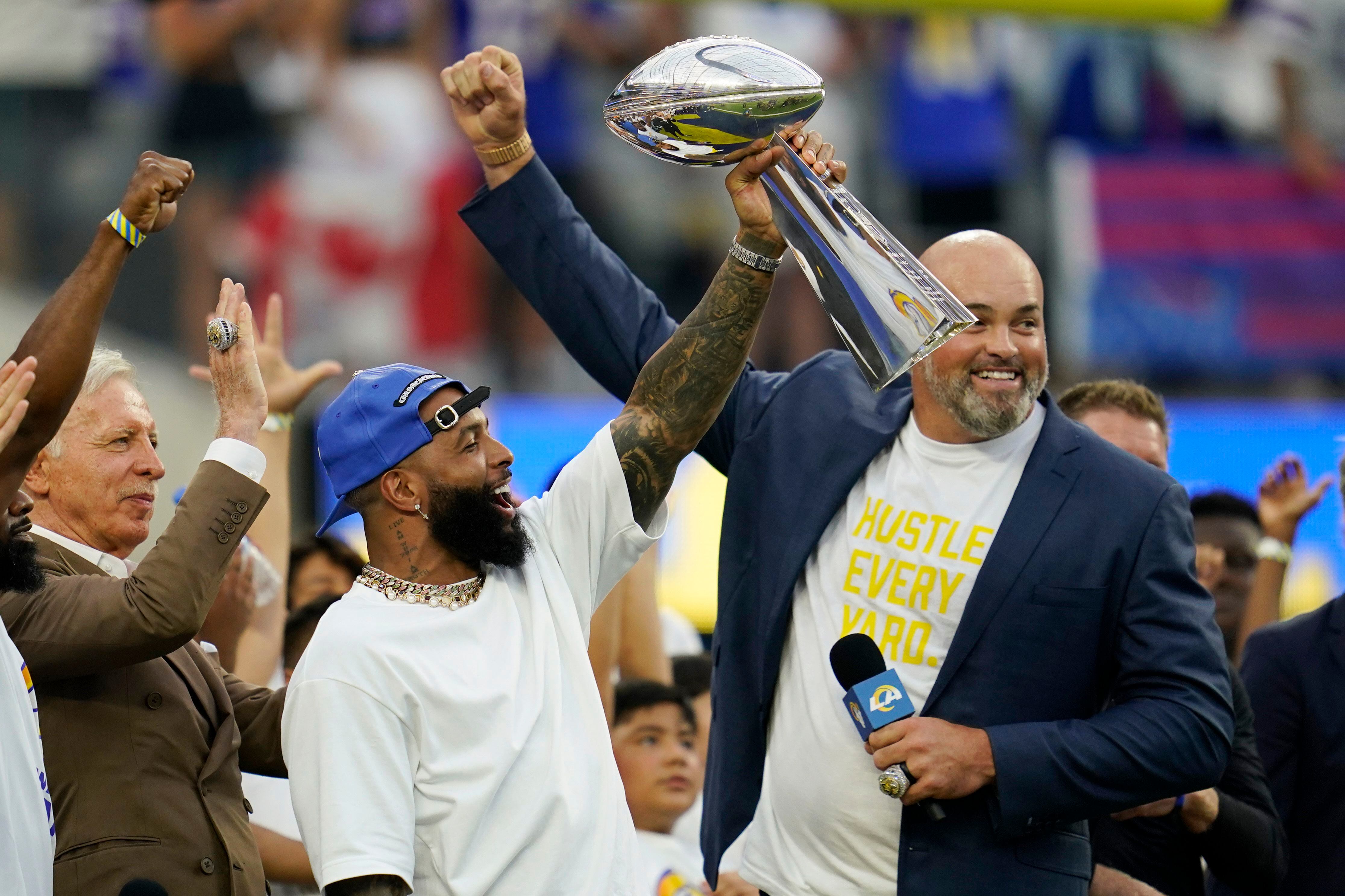 Odell Beckham Jr. welcomed back by Rams for Super Bowl banner ceremony:  'This one's for you'