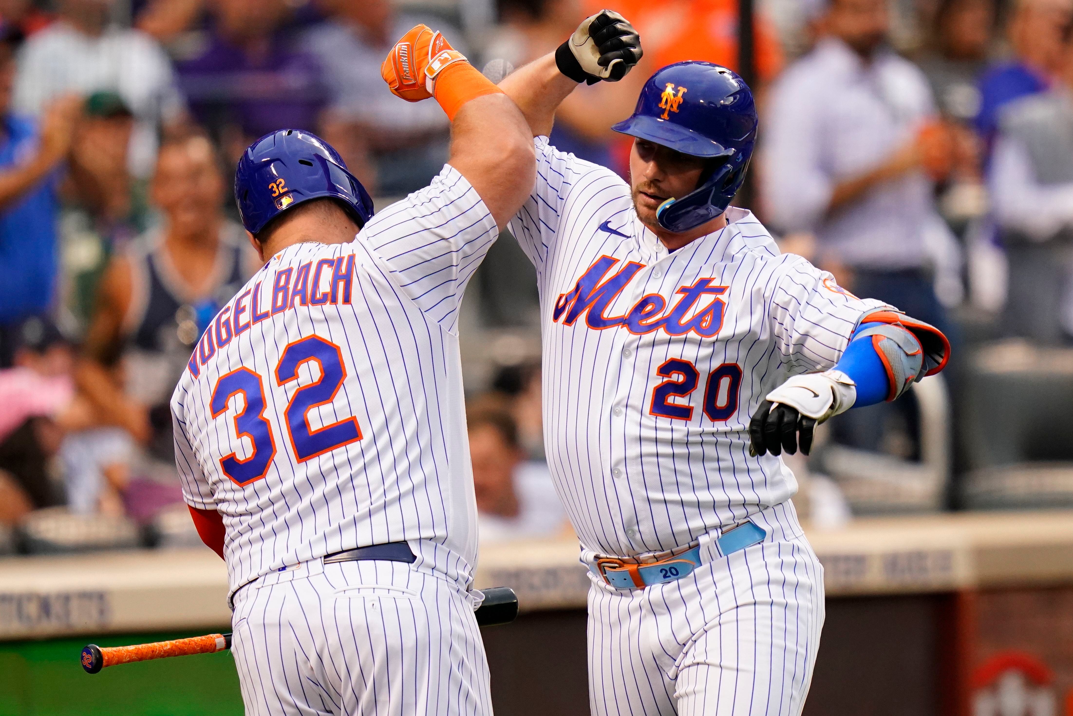 Mets' McCann goes on 10-day IL with a left oblique strain