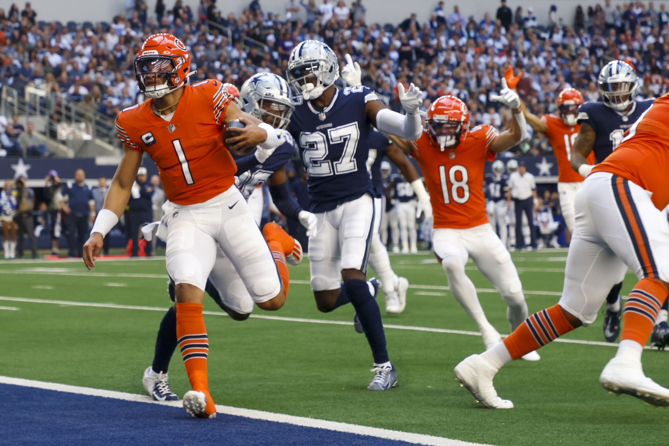 Cowboys' Prescott, Parsons rumble to 49-29 win over Bears