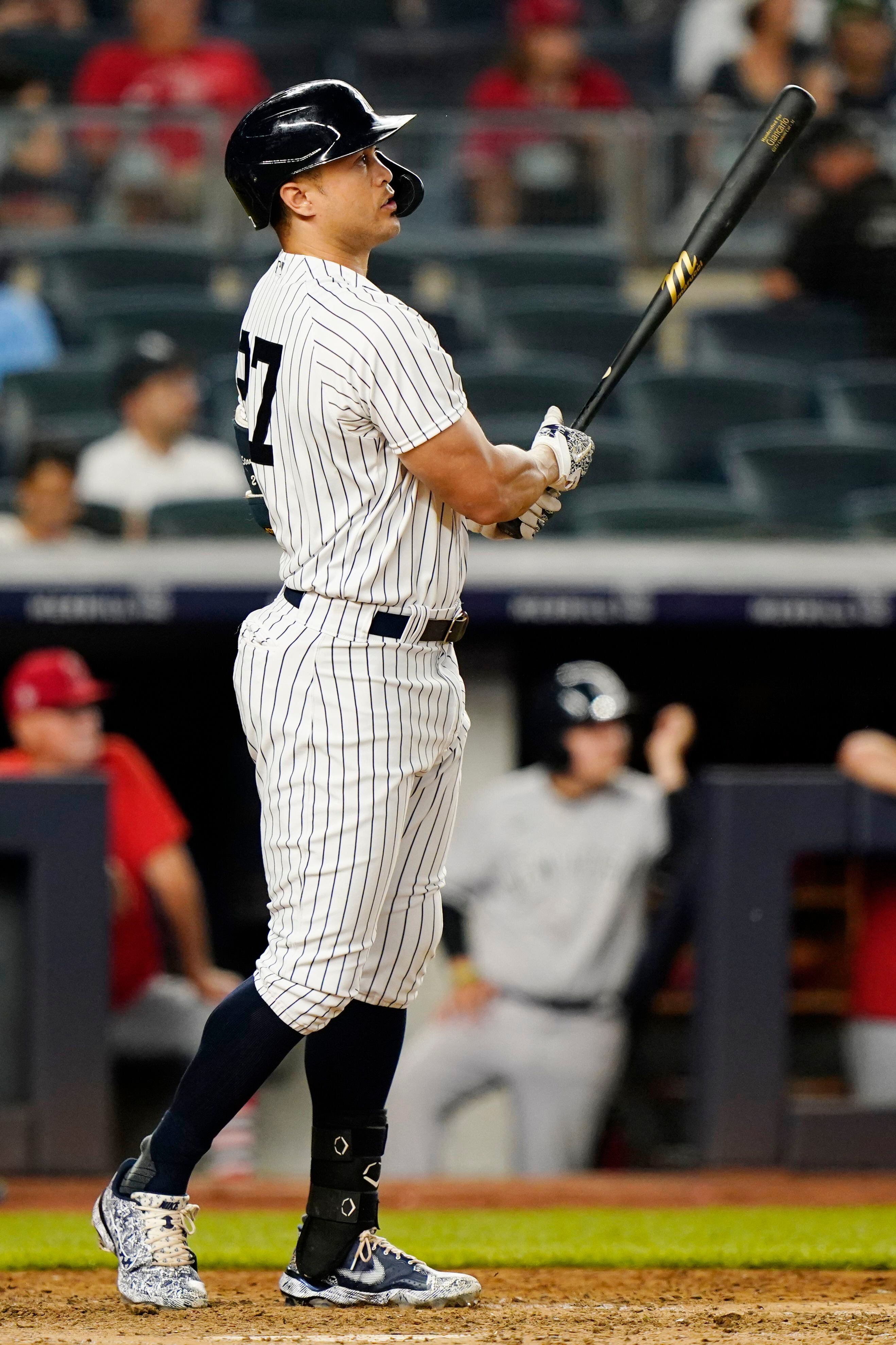 Ohtani's 26th homer starts Angels past reeling Yankees 5-3