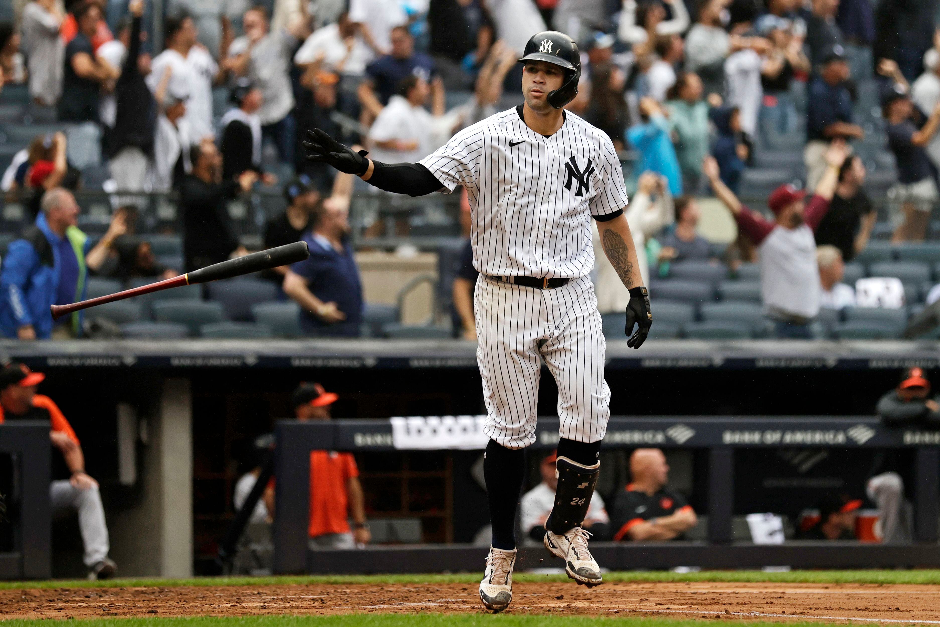 Aaron Boone ejected, Aaron Judge goes deep twice to lead Yankees past Blue  Jays - The Boston Globe