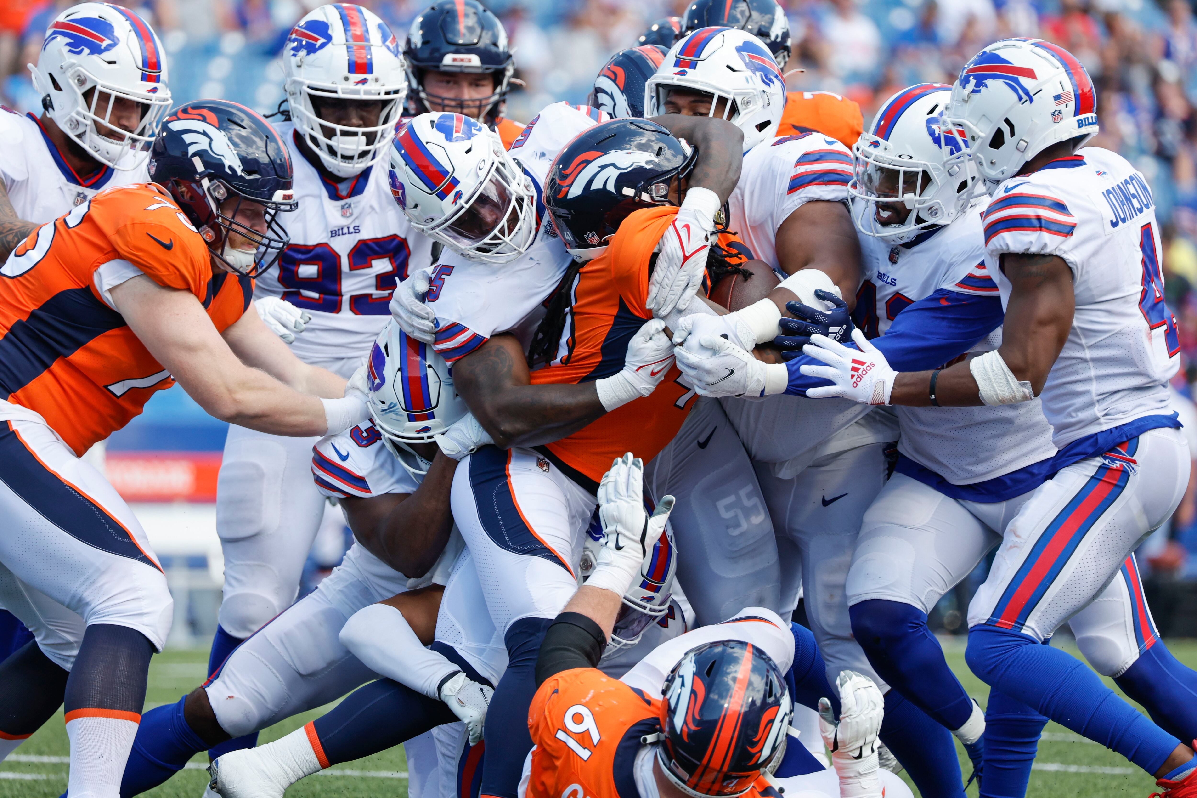 Allen throws TD in Bills' 42-15 preseason rout over Broncos