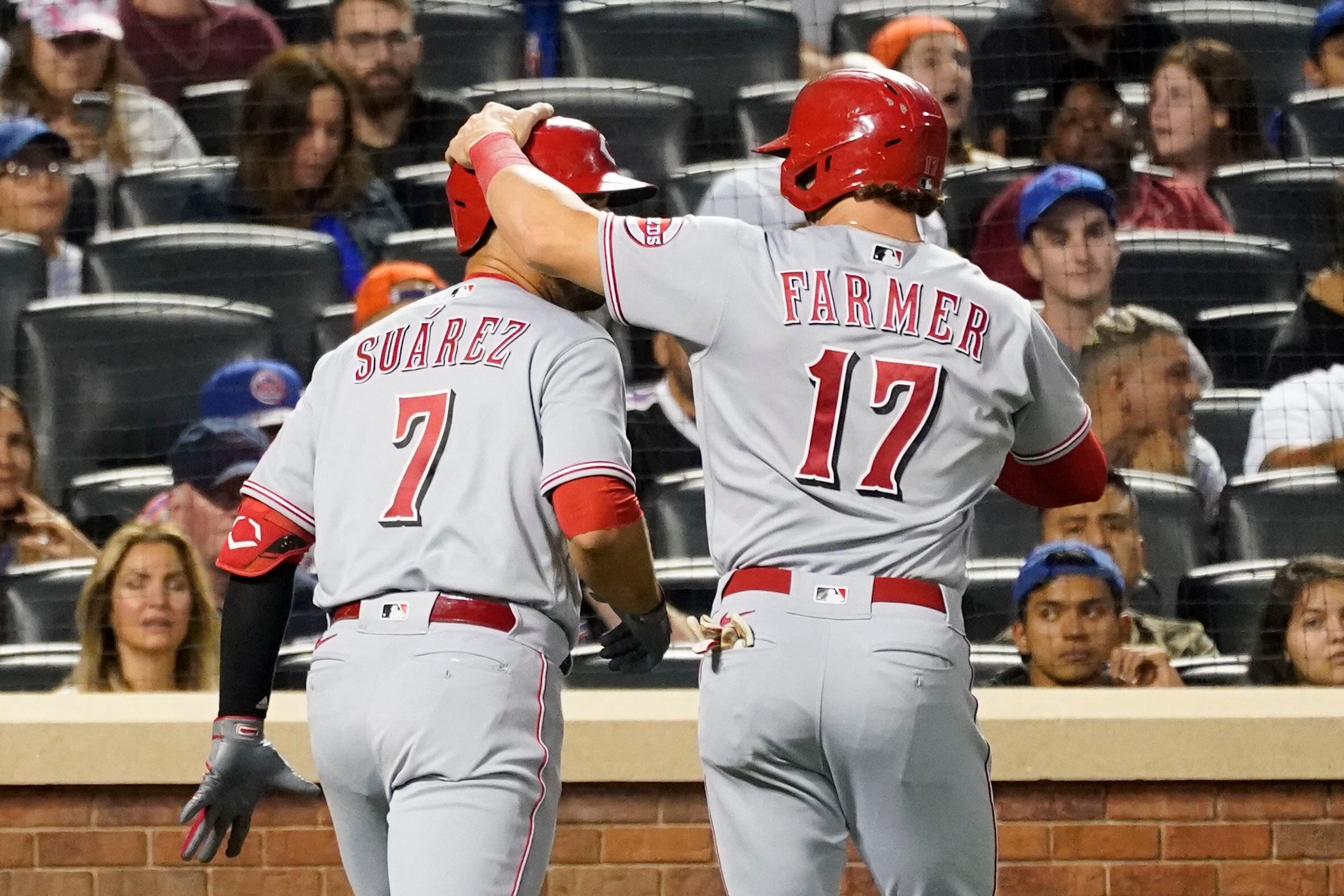 Votto inches from HR record, Baez helps Mets rally past Reds