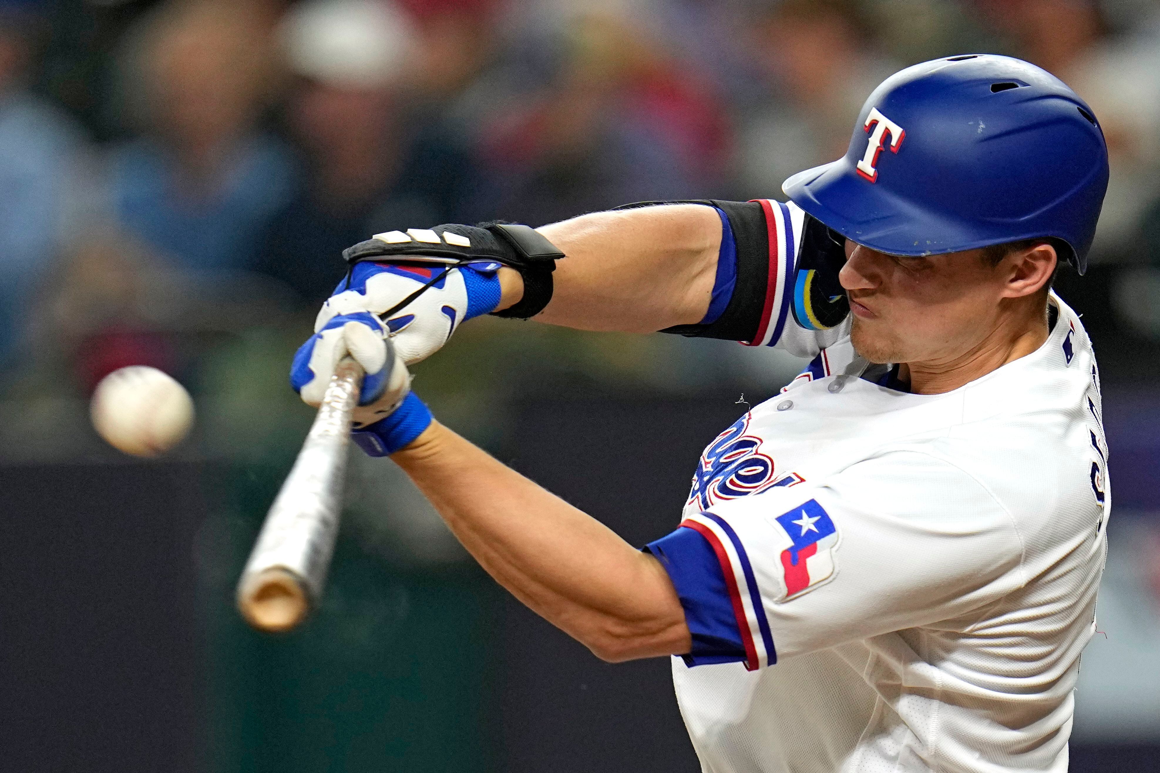 Abreu, Alvarez and Altuve help Astros pull even in ALCS with 10-3 win over  Rangers in Game 4, National News