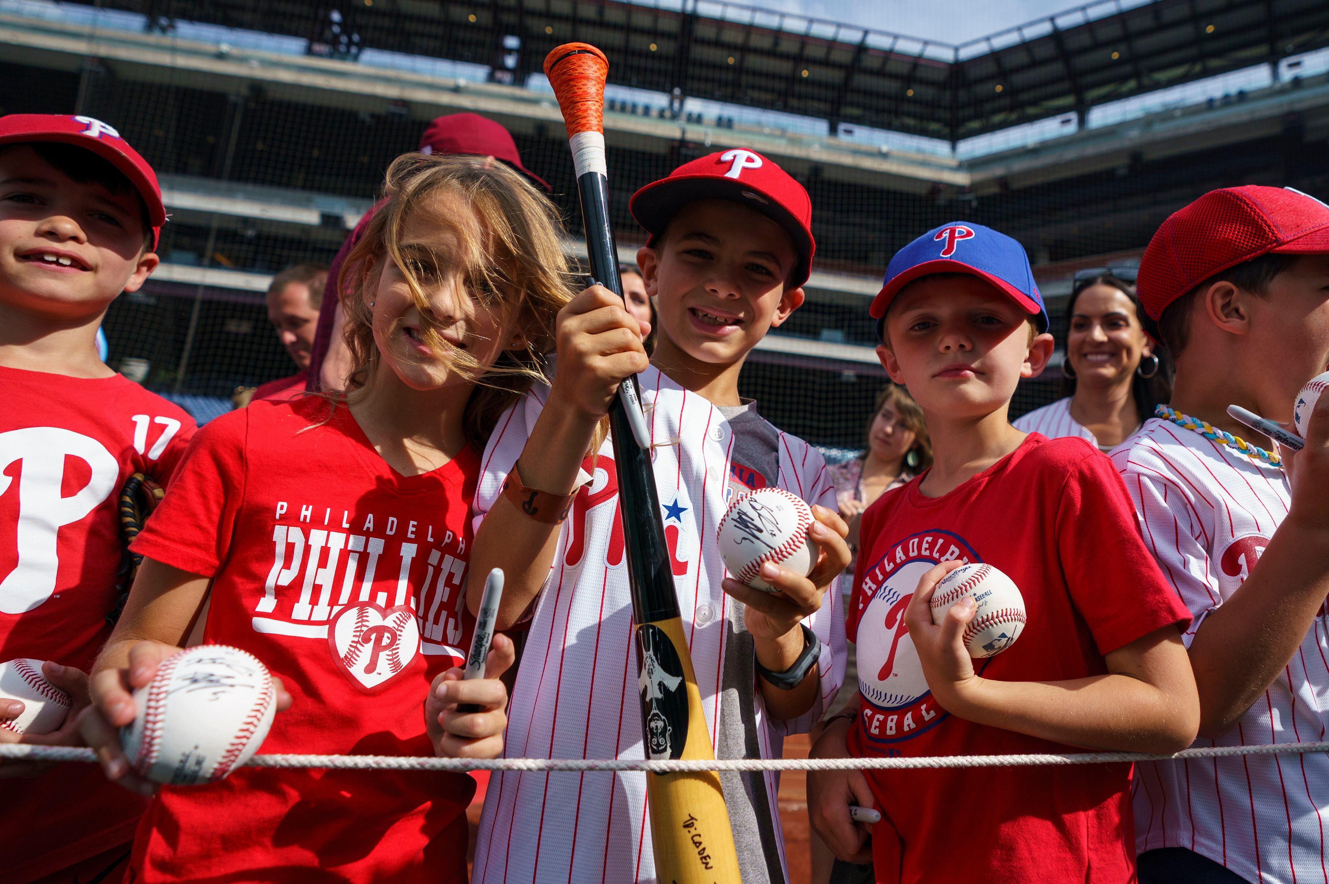 Believe Tee, Philadelphia Phillies Inspired