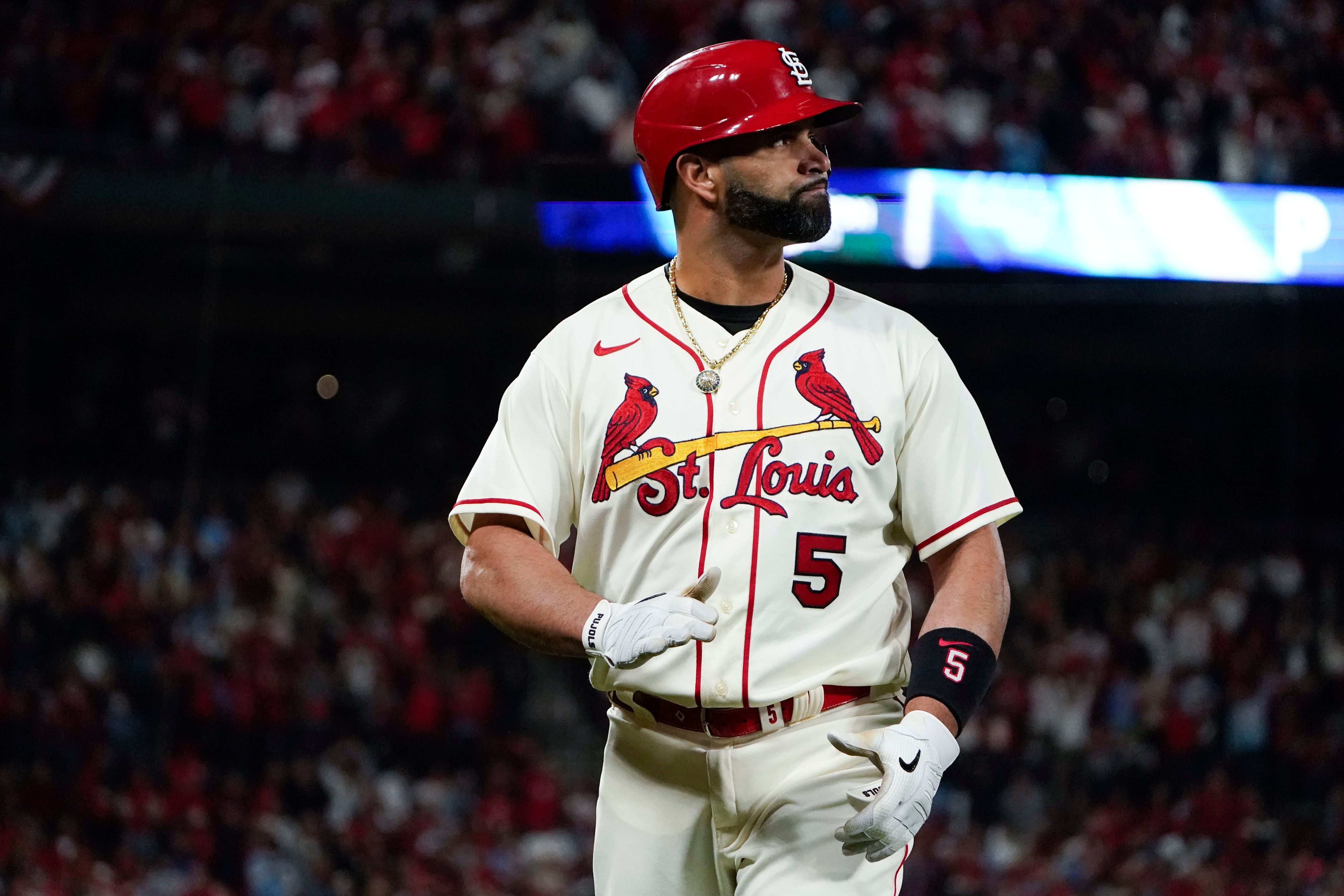 Photo: St. Louis Cardinals Yadier Molina and Andrew Knizner