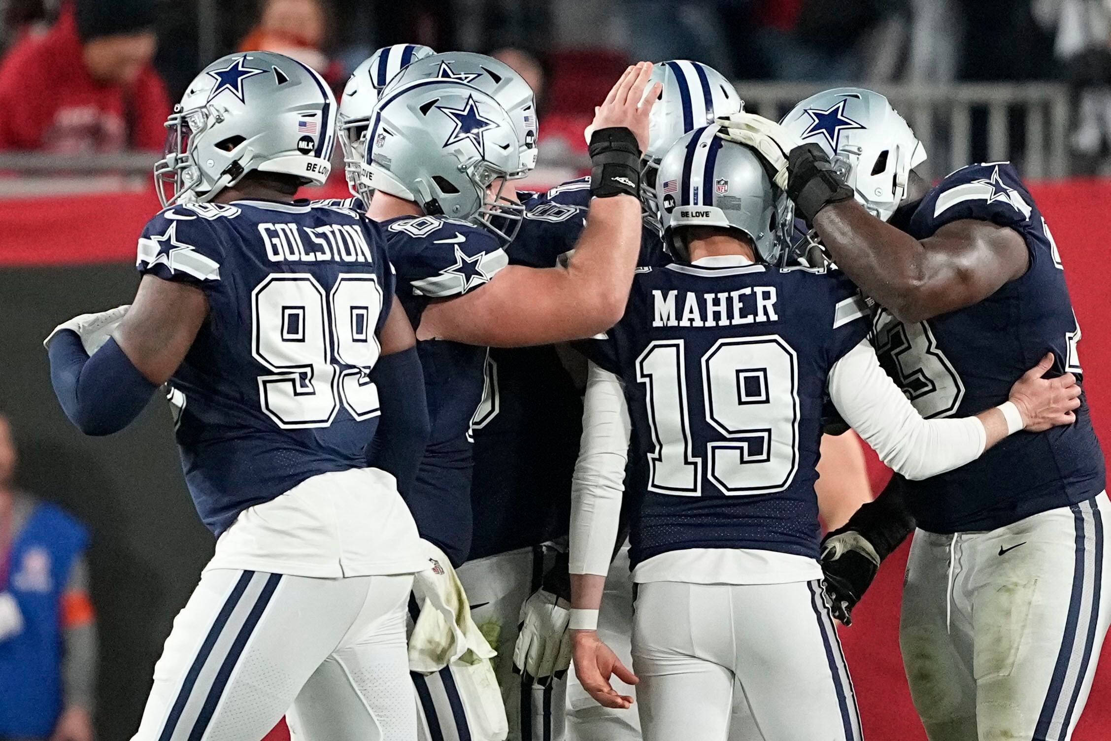 Bucs' disappointing season ends with 31-14 wild-card loss to Cowboys