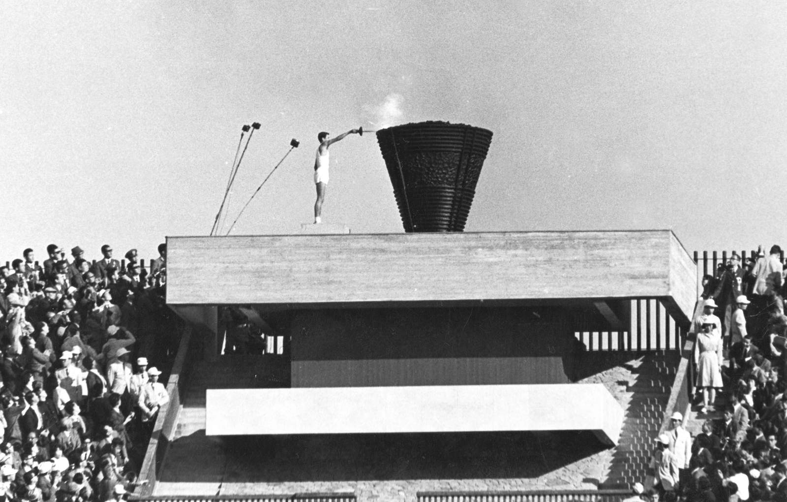 Man born in Hiroshima lights 1964 Tokyo Olympic cauldron