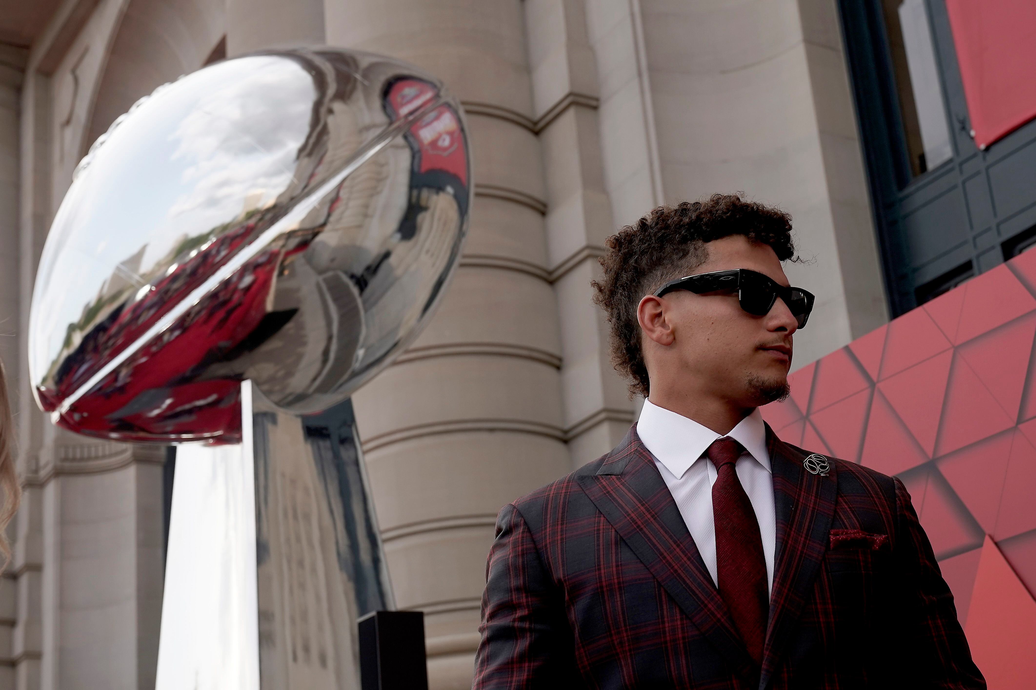 Patrick Mahomes GOAT 2x Super Bowl champions lIV LVII 2 x Super