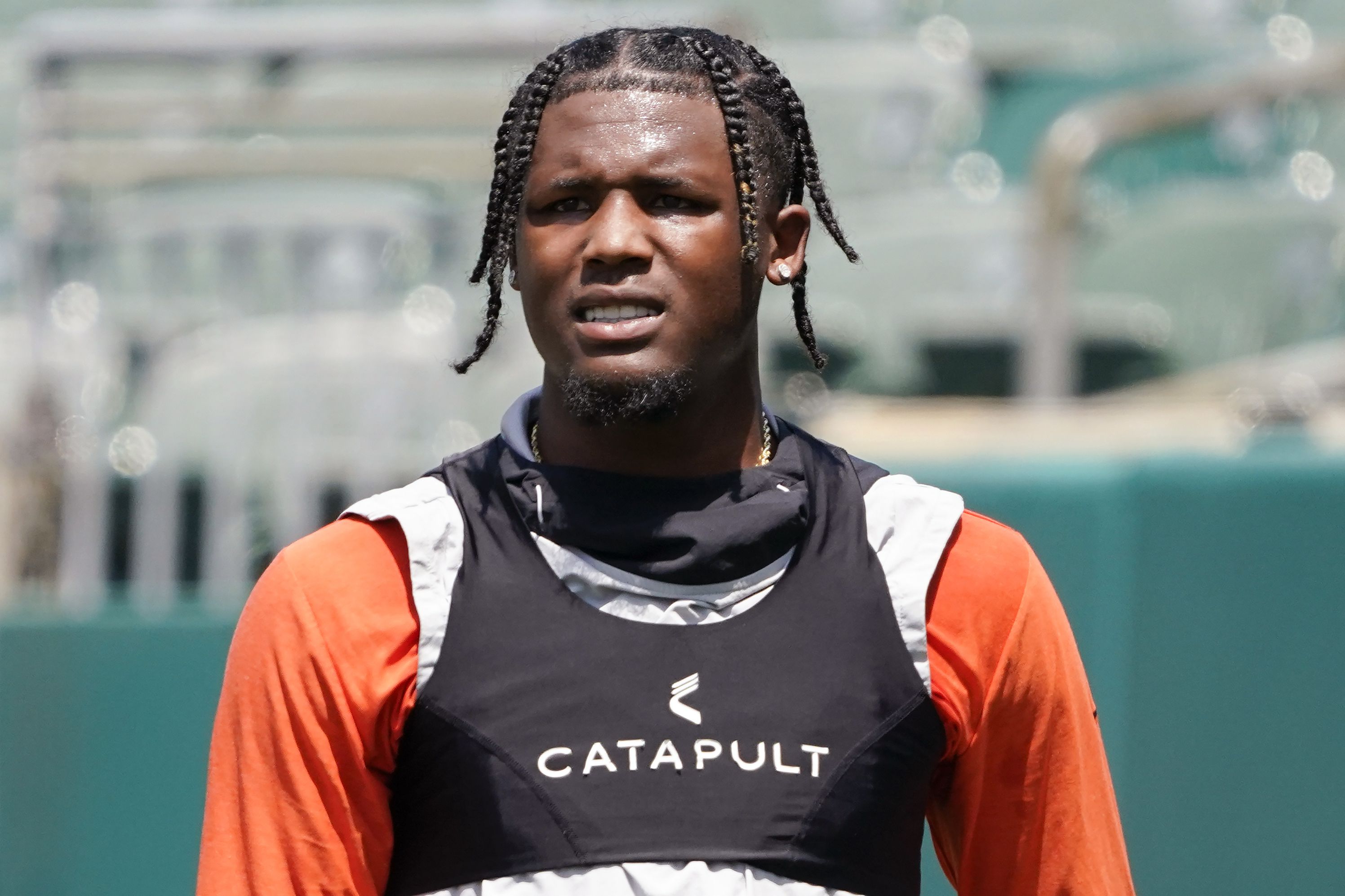 Bengals wide receiver Tee Higgins changing jersey number after season