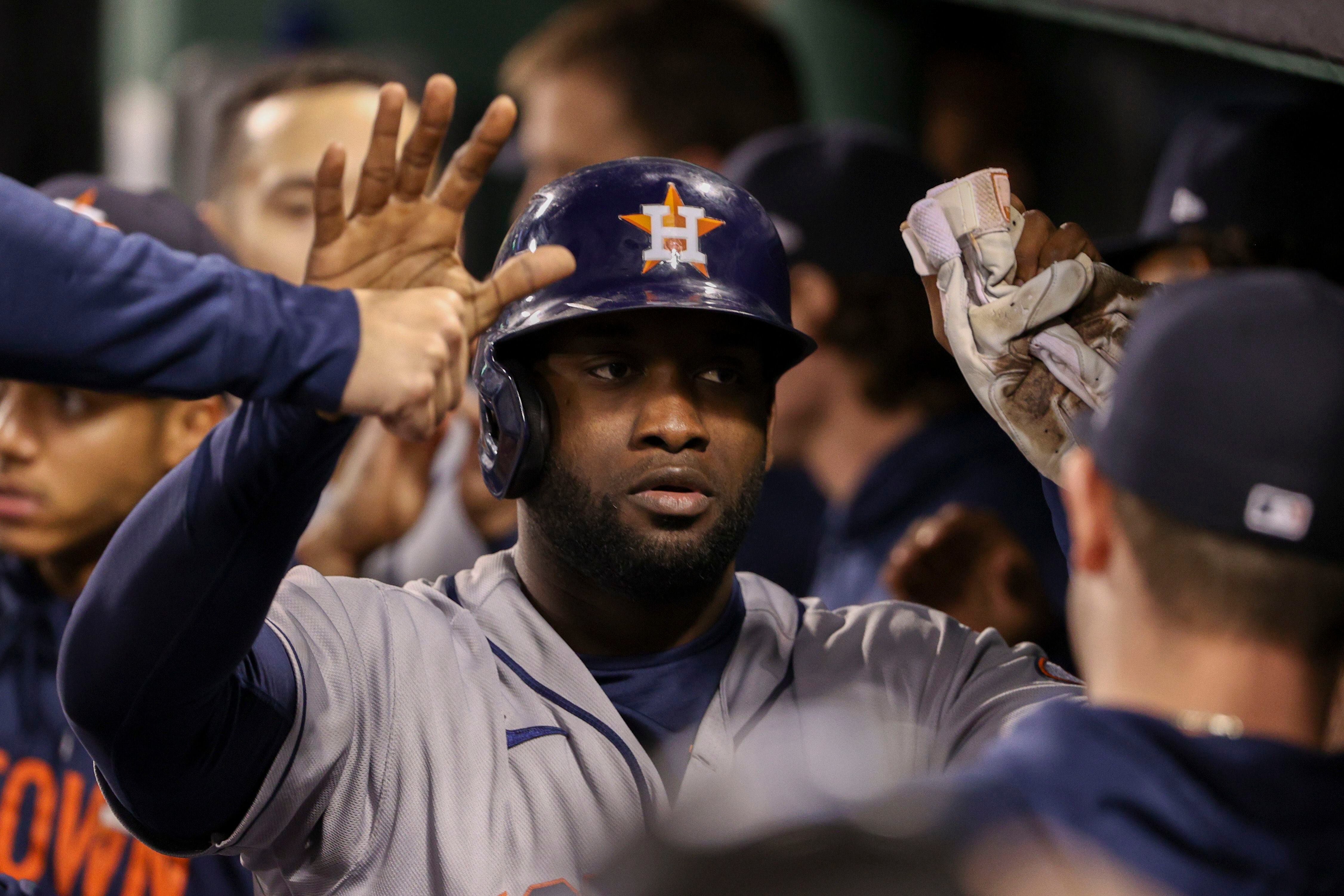 Valdez, Alvarez lead Astros to 3-2 win over White Sox