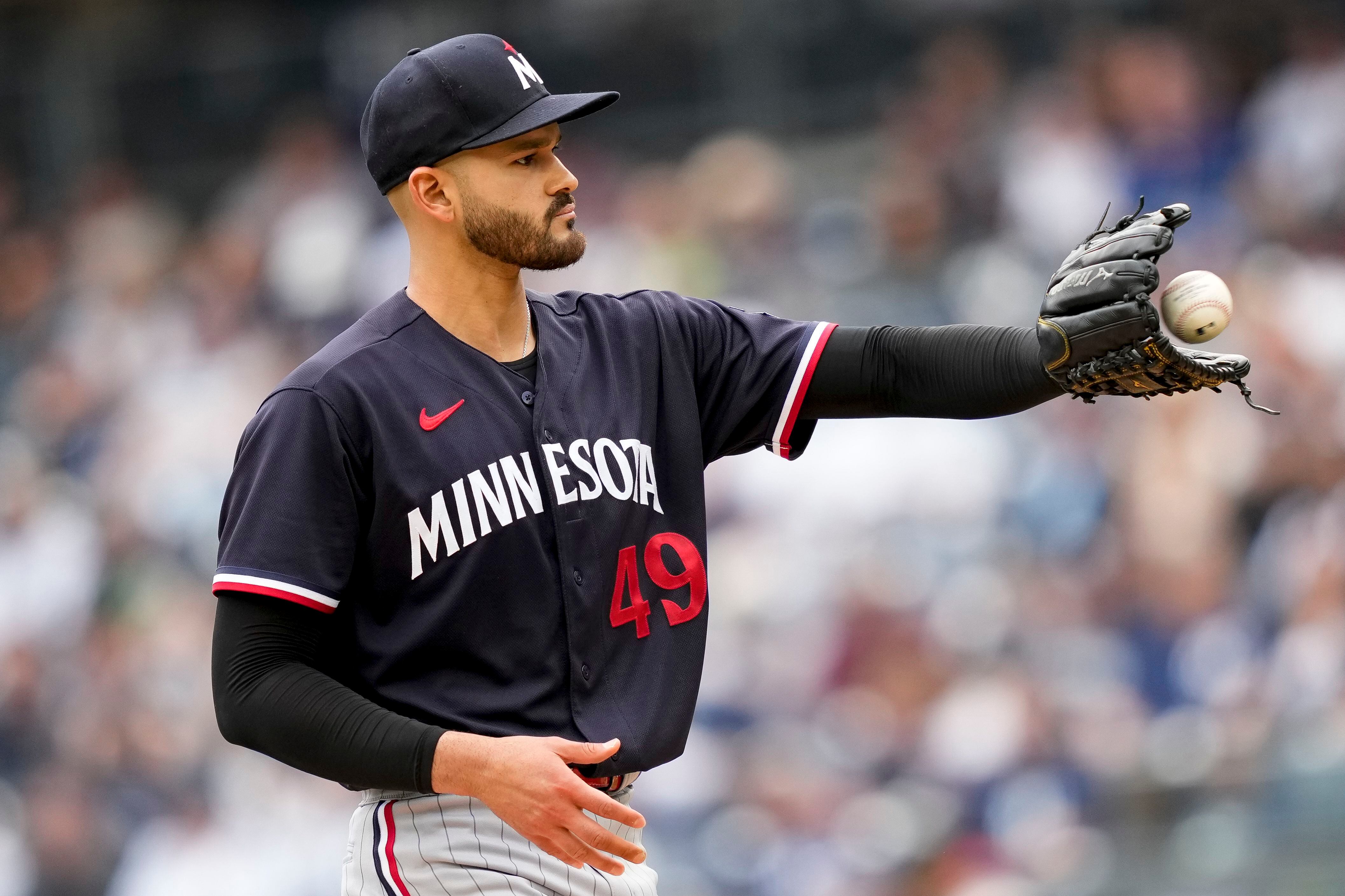 Cole tosses 2-hitter with 10 Ks as Yanks blank Twins 2-0