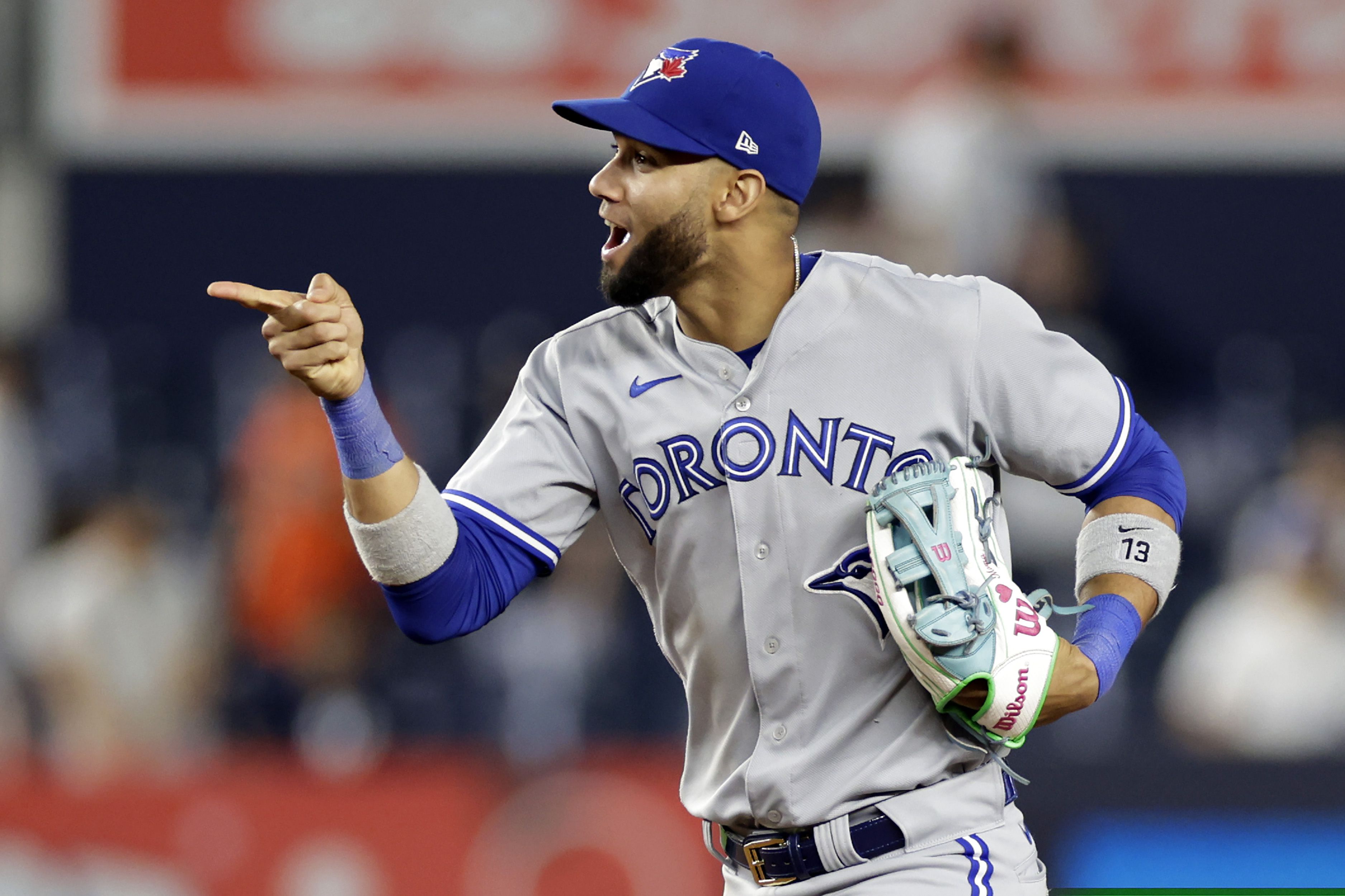 Blue Jays complete their outfield overhaul with Varsho trade
