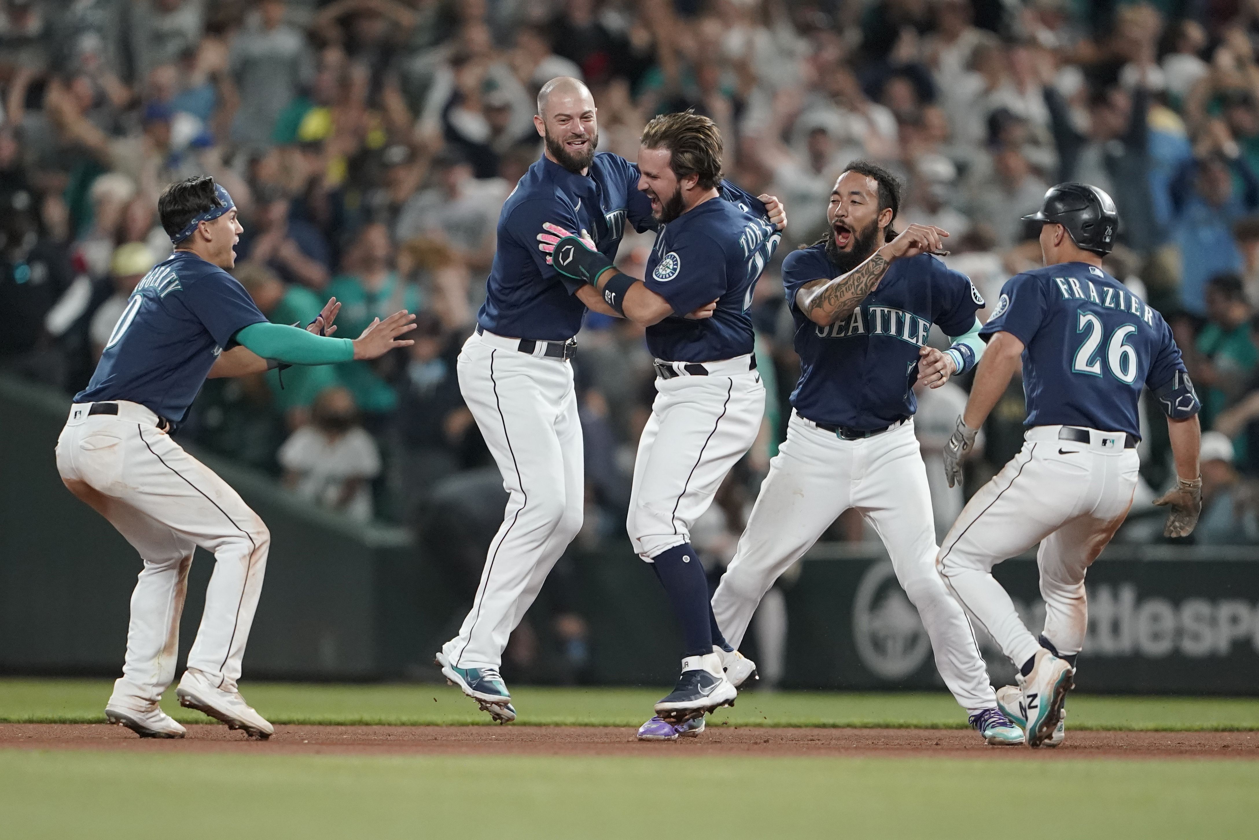 Eugenio Suarez & Cal Raleigh React to Seattle's Game 1 Win vs. Toronto,  Luis Castillo Dominant Start 