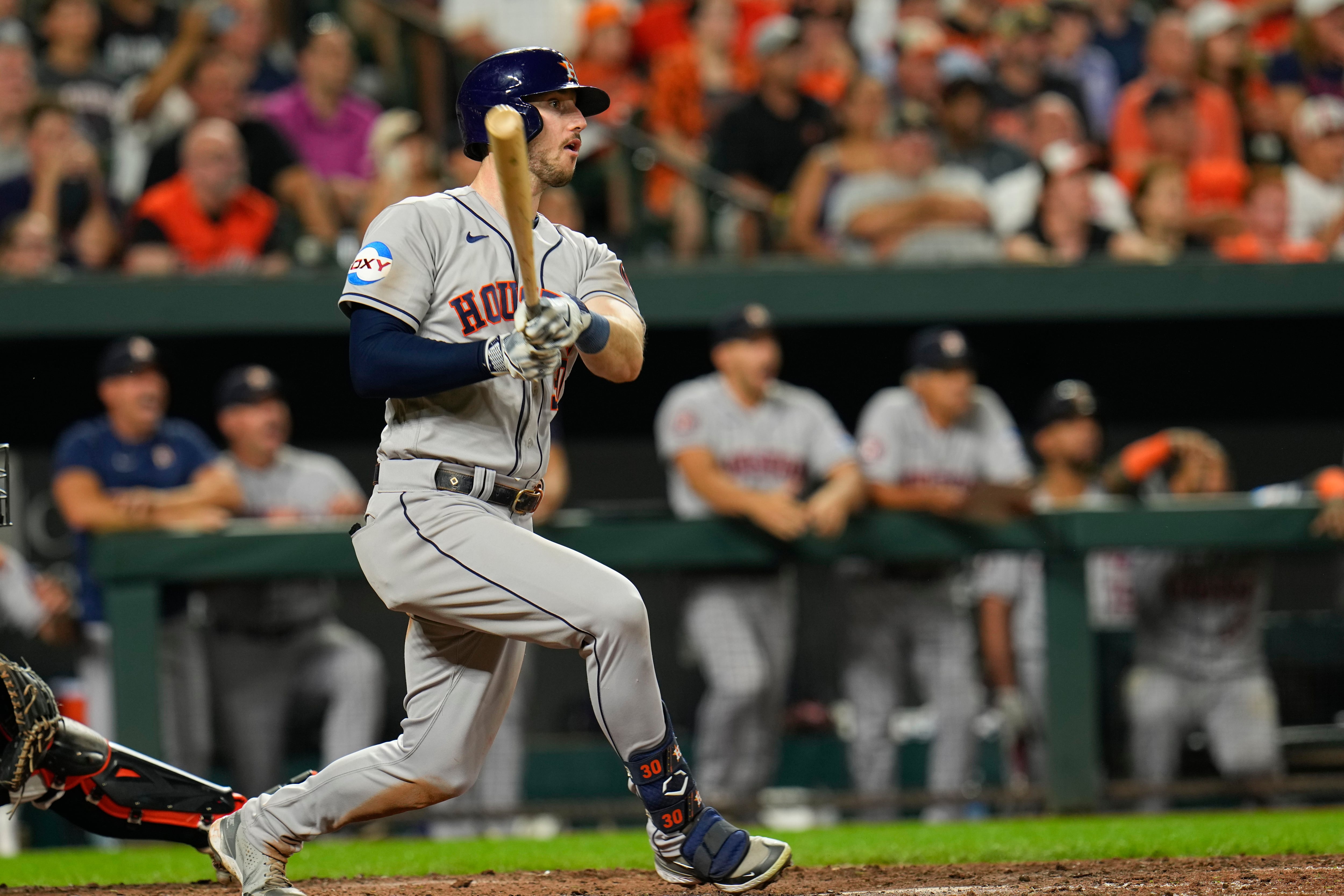 Jon Singleton hits first home run in Astros' return since 2015