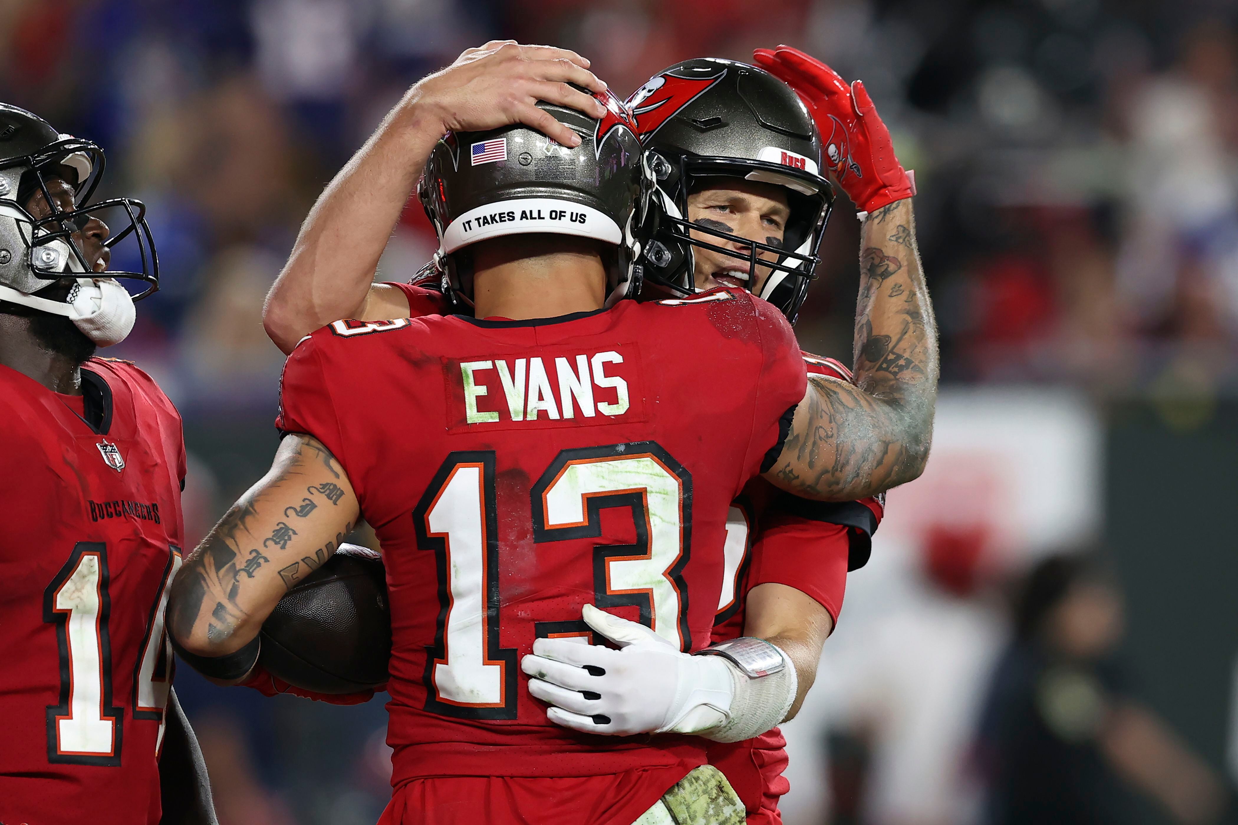 Mike Evans gives away Tom Brady's record 600th touchdown pass