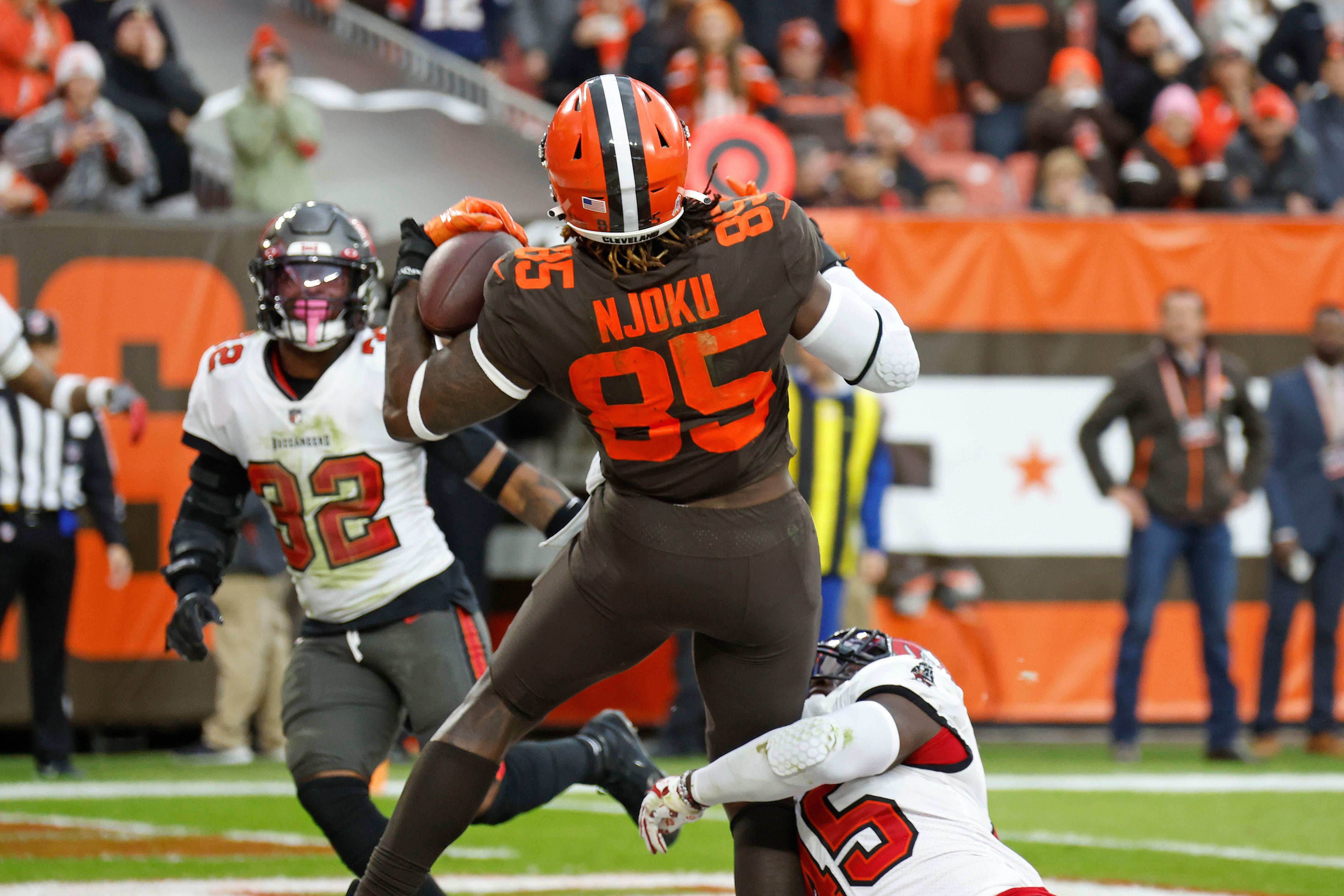 TD run from Chubb in OT lifts Brissett, Browns to 23-17 victory