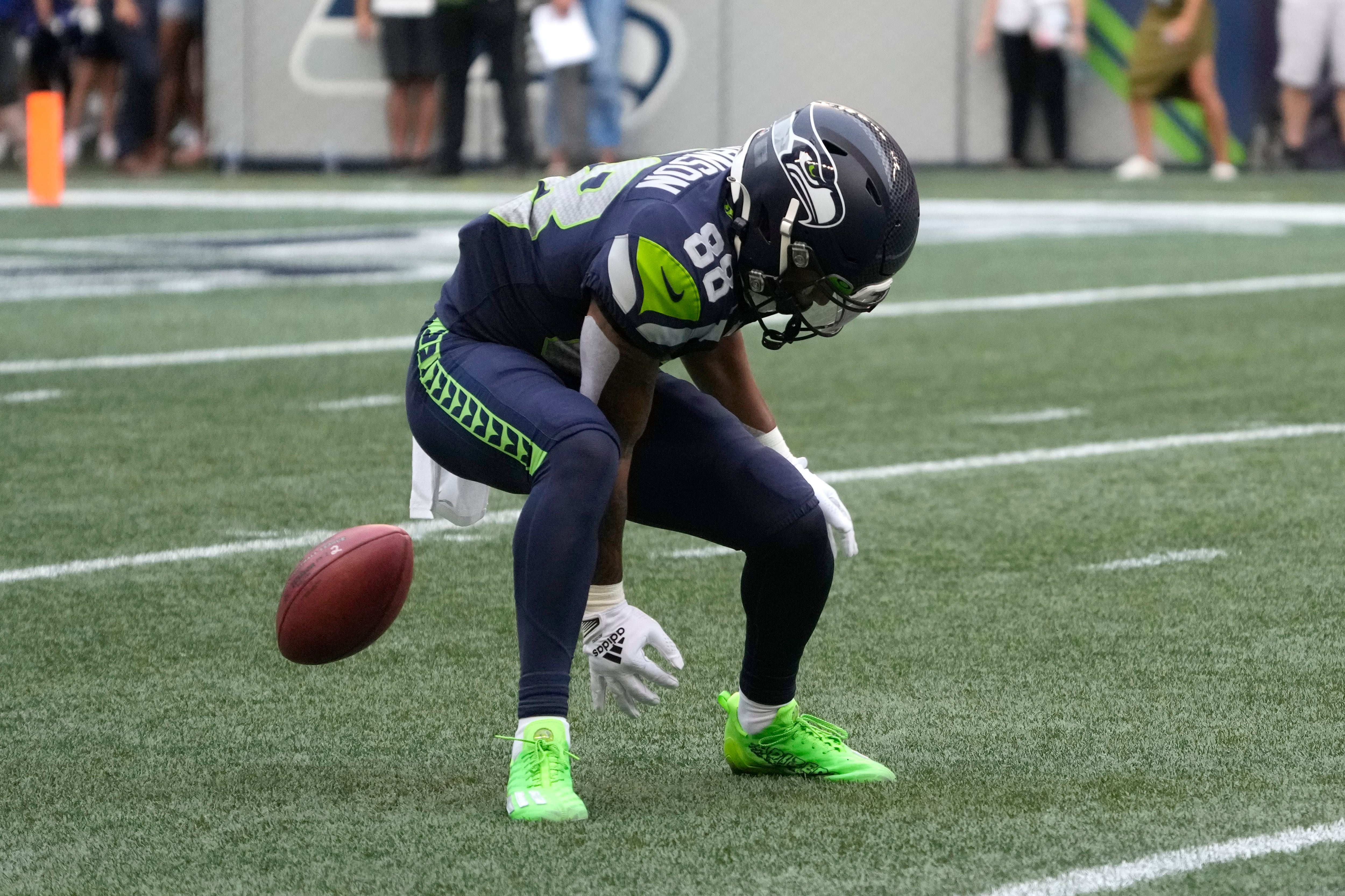 Smith, error-prone Seahawks struggle in 27-11 loss to Bears –