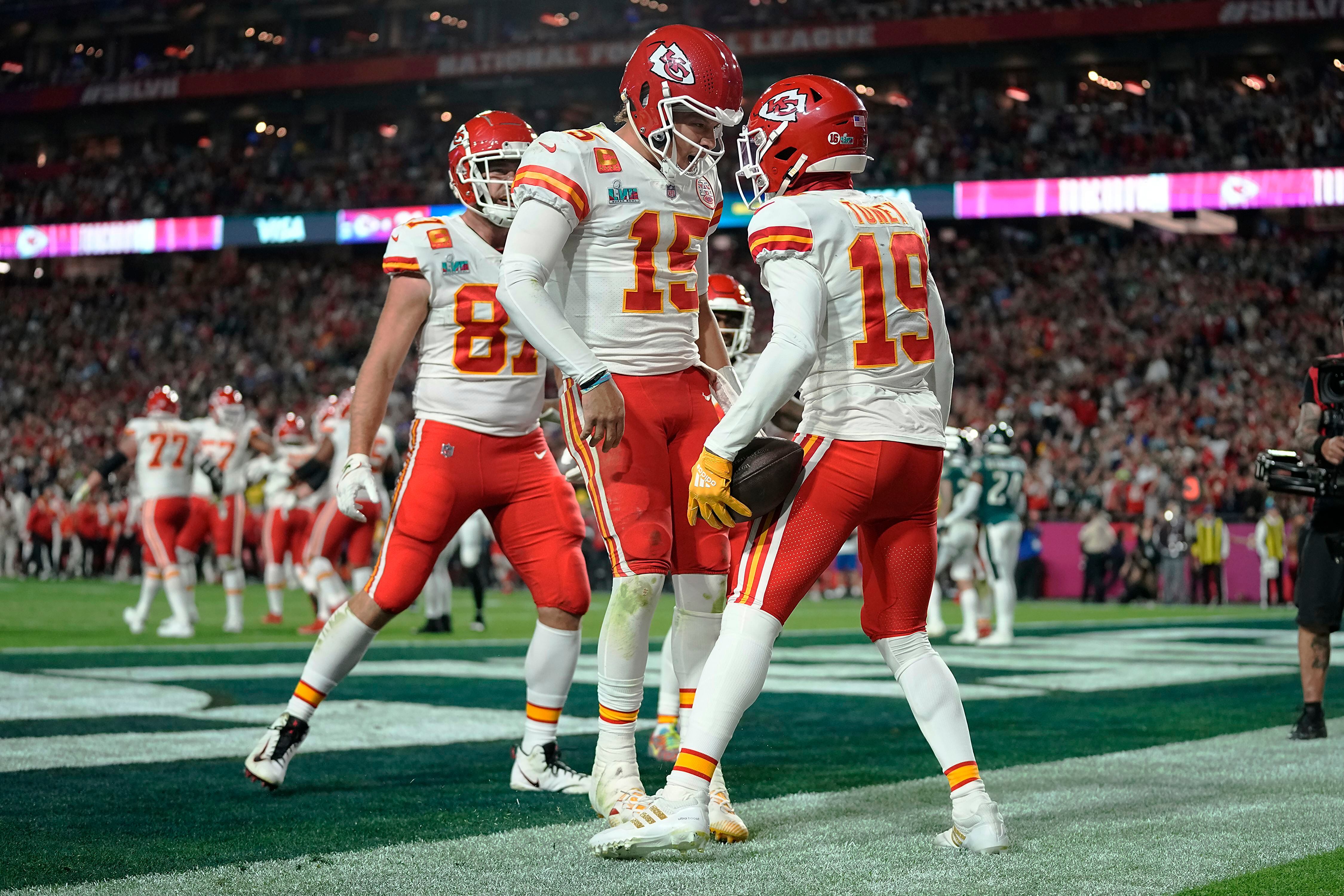 Harrison Butker's field goal lifts Chiefs over Eagles in thrilling Super  Bowl 57