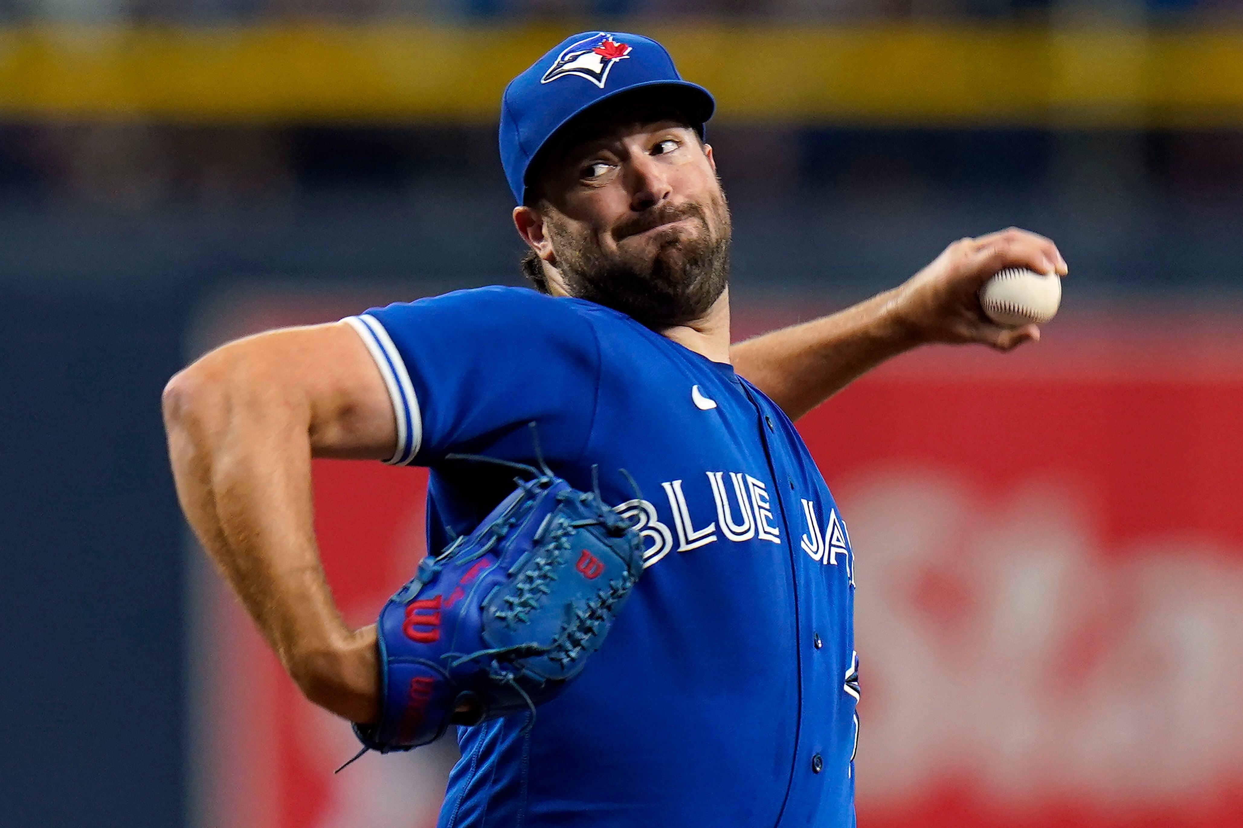 Toronto lefty Ray wins AL Cy Young, Brewers' Burnes takes NL