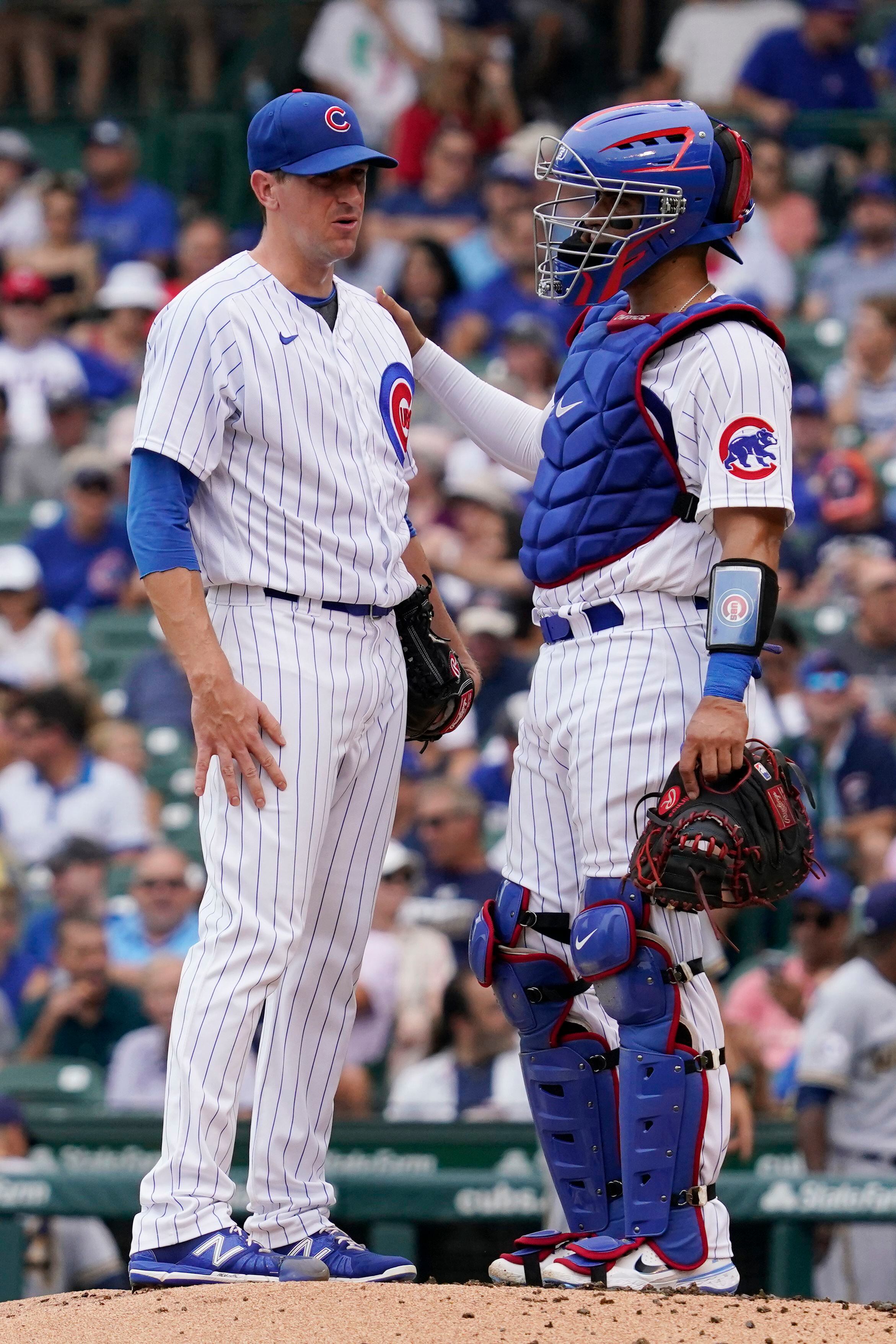 Craig Kimbrel allows a game-tying home run to Andrew Romine in his first  game back at Wrigley Field since being traded last week!