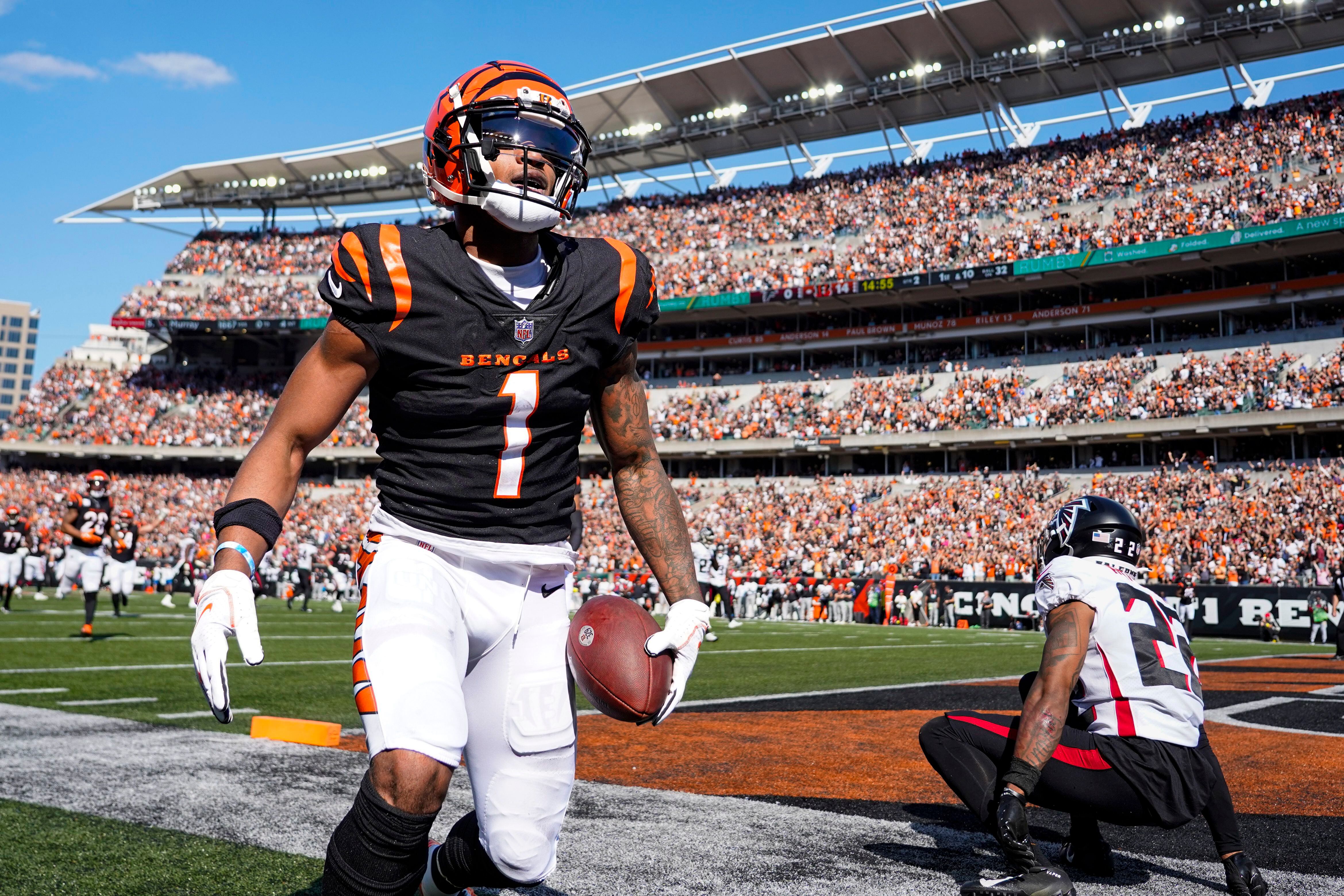 Ja'Marr Chase's 50-yard TD catch caps big half for Bengals' rookie