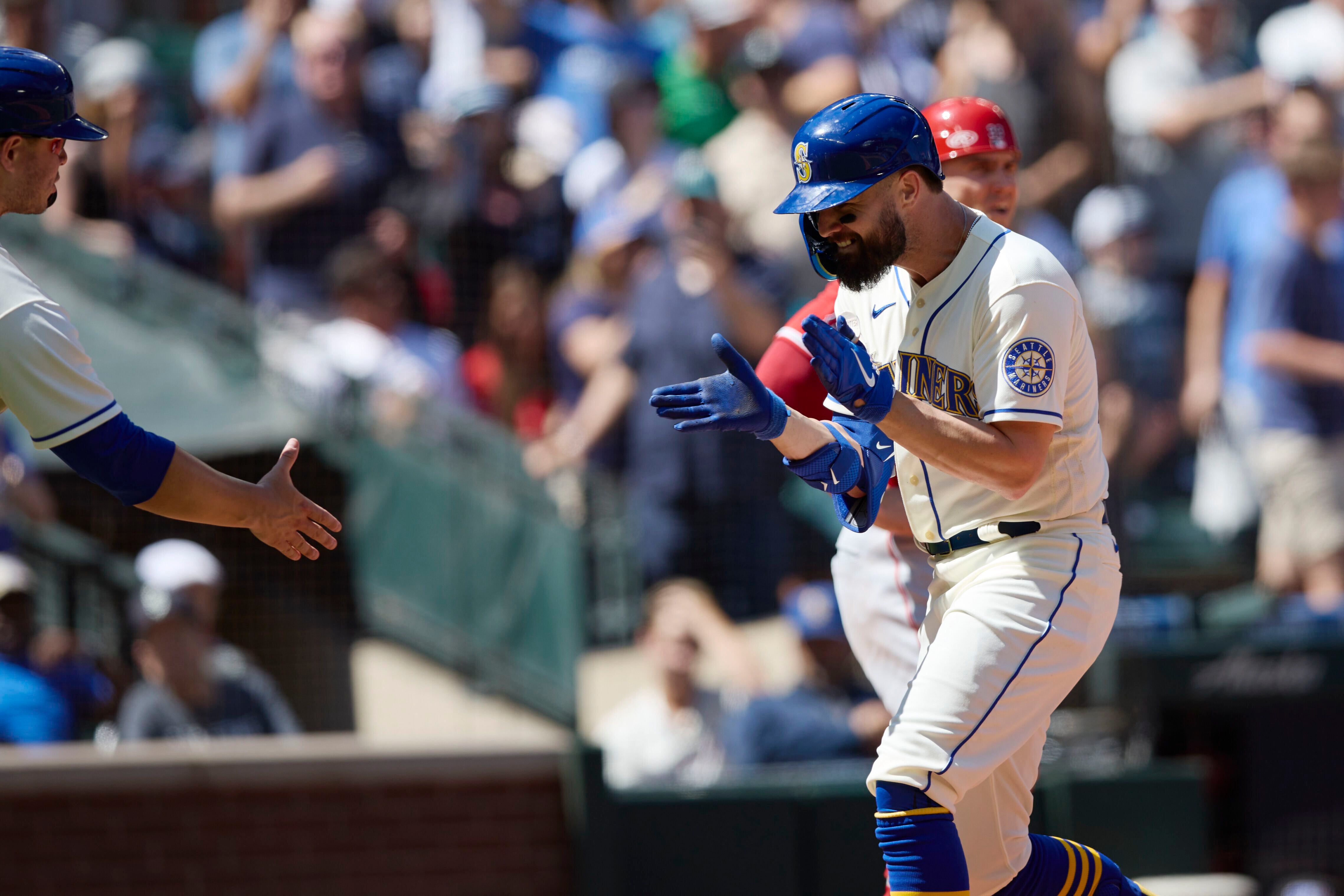 Winker hits slam, Mariners drop Angels 6-3; Ohtani shaken up - The San  Diego Union-Tribune