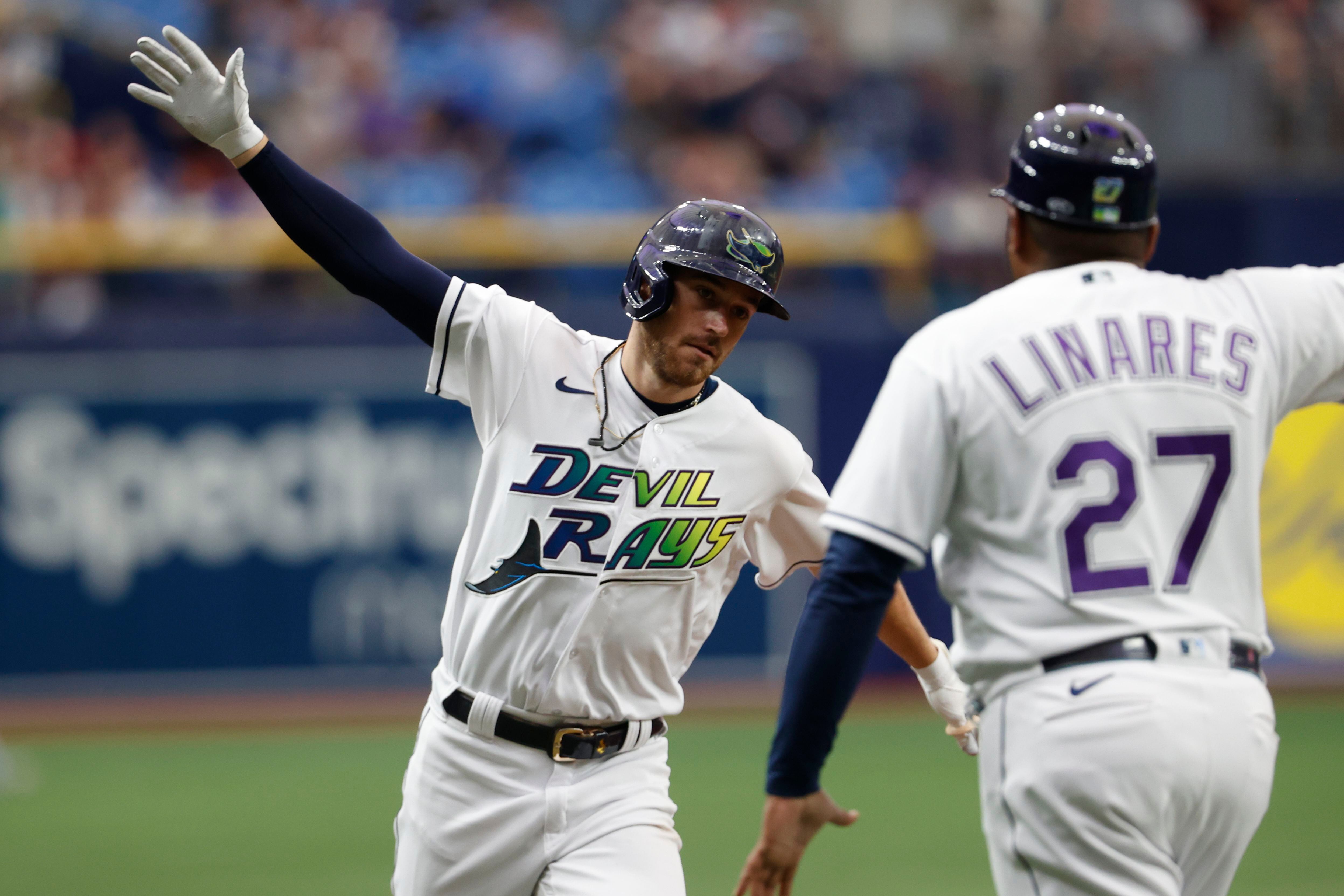 Lowe and Díaz homer, Rays beat Guardians 6-4