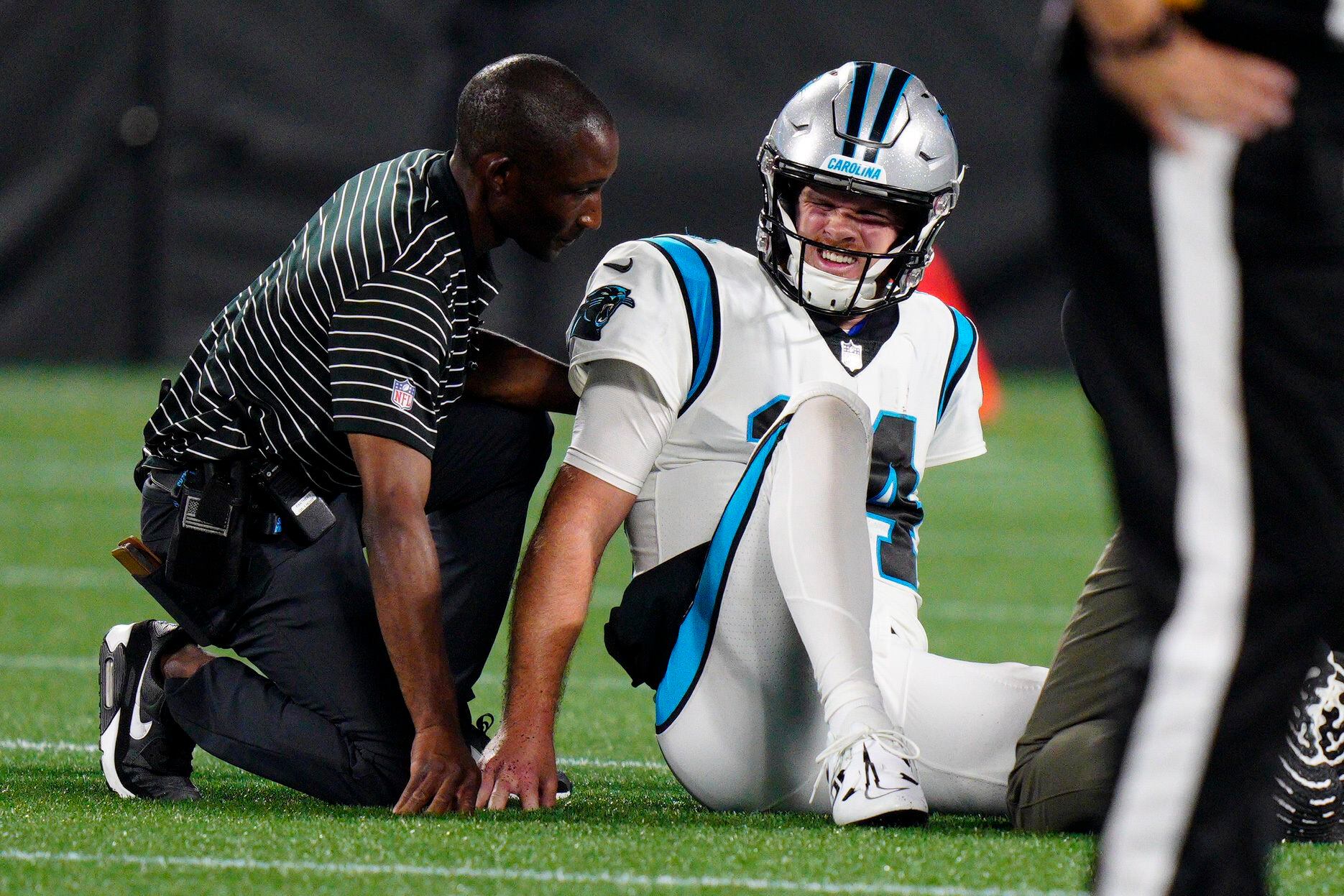 Panthers' Darnold carted off field with sprained ankle