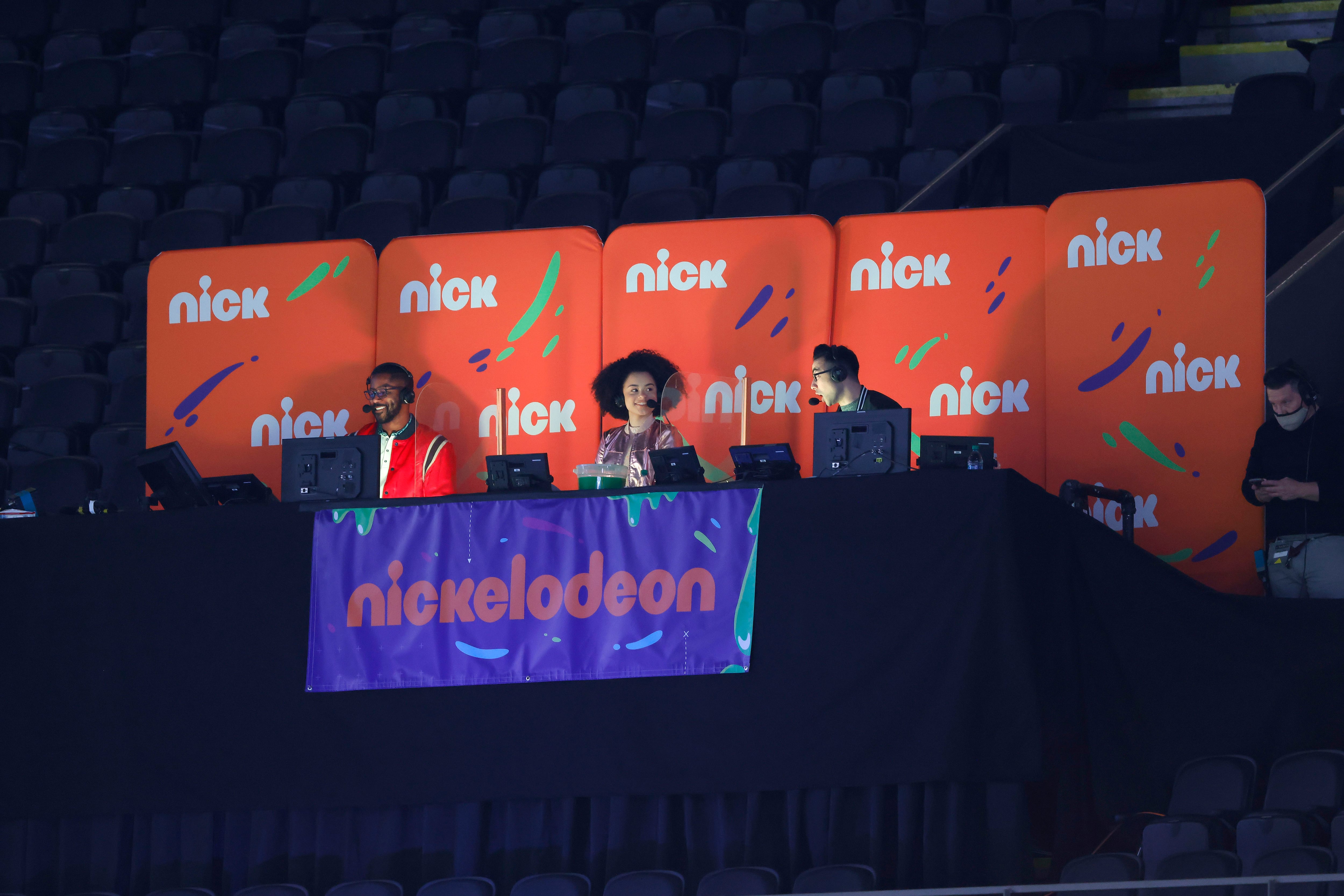 NFL takes Super Bowl to Nickelodeon, National Sports