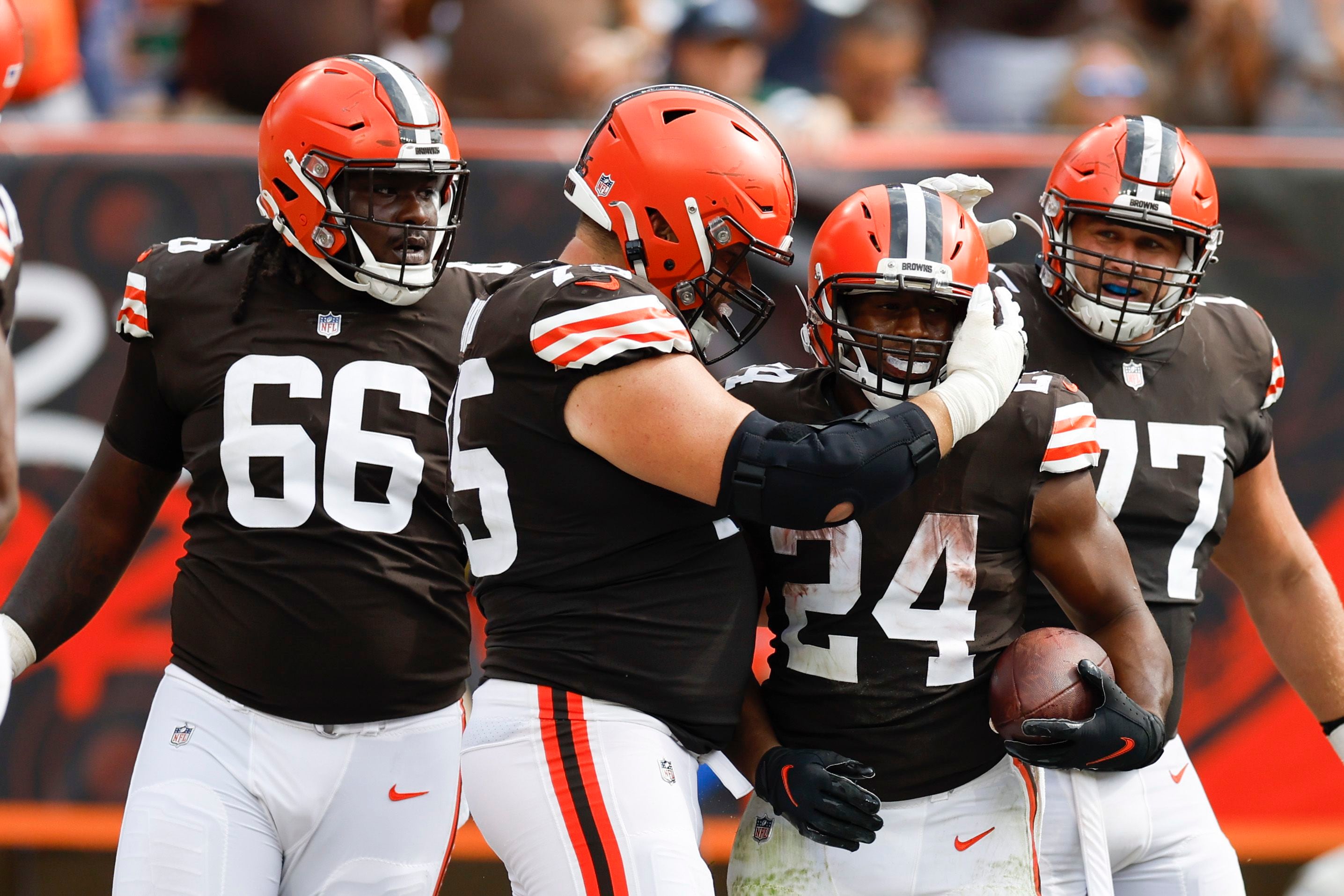 Browns running back Nick Chubb's apparent game-sealing touchdown