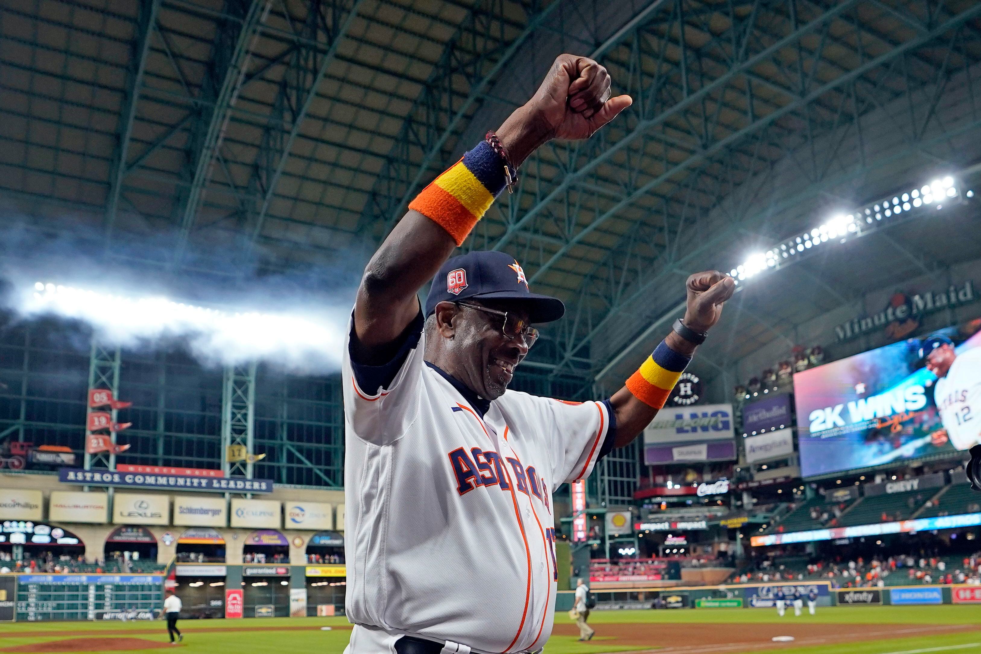 Dusty Baker In Dusty We Trusty Houston Astros Shirt