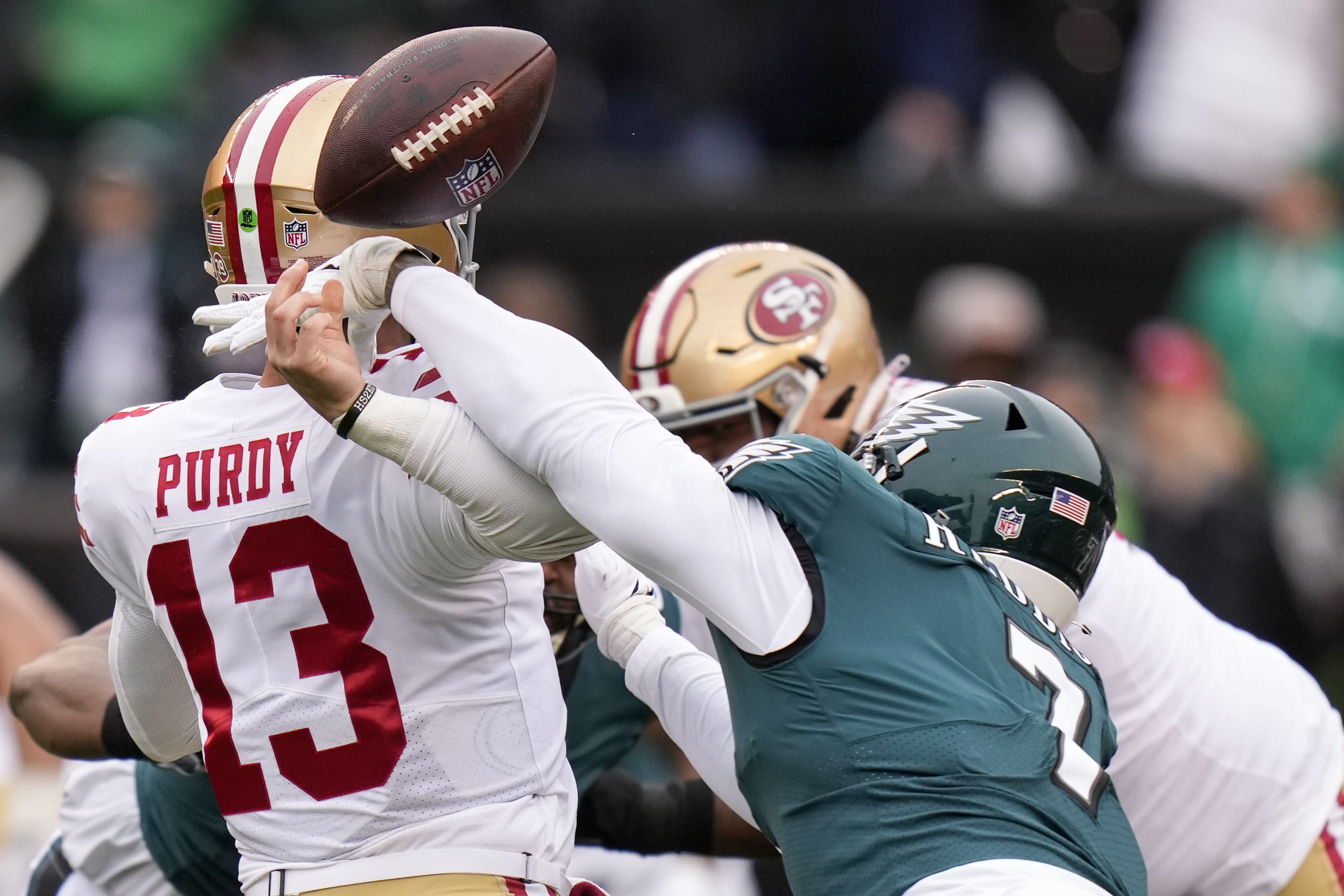 Watch: The scene from Philadelphia as 49ers get set to play Eagles