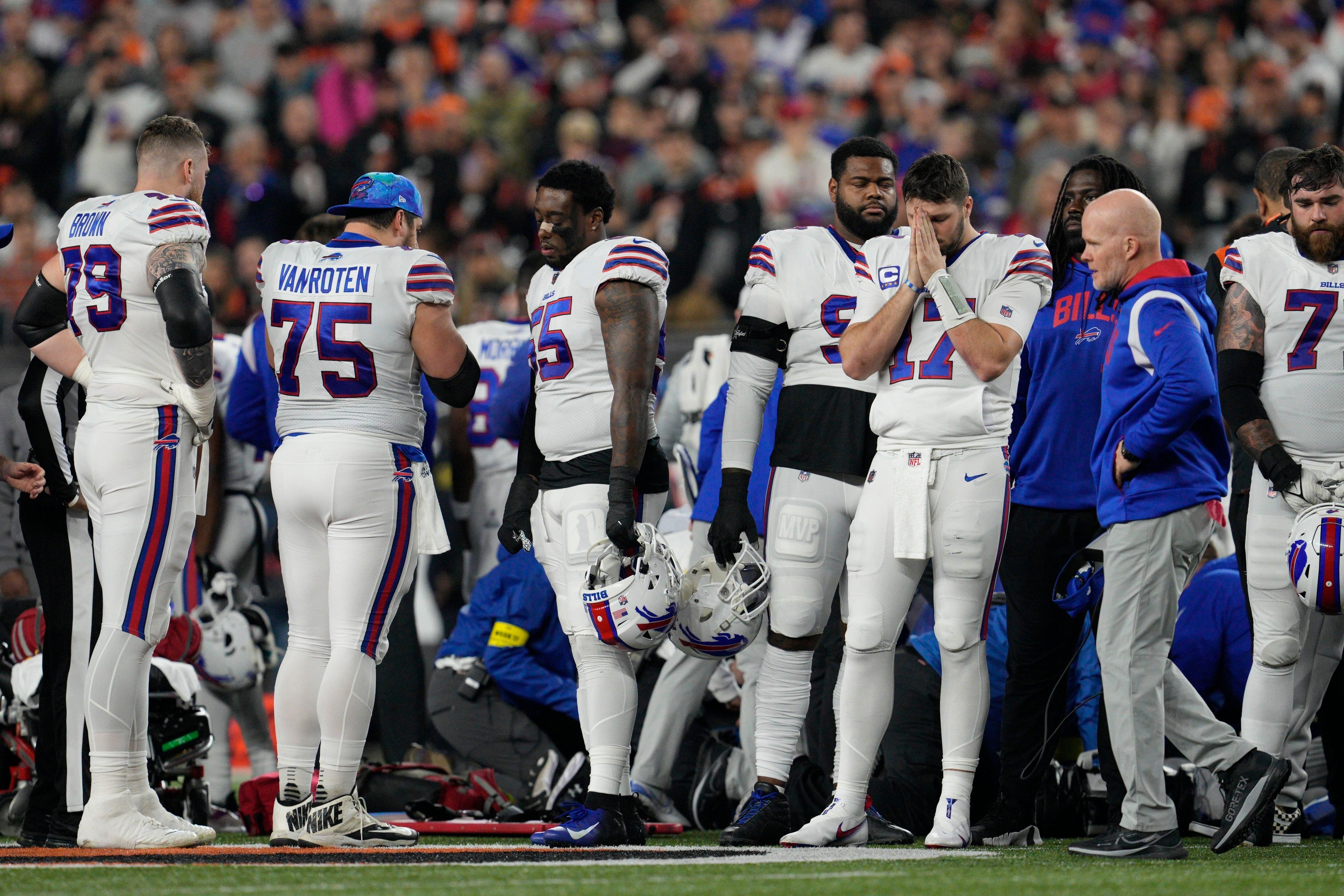 Buffalo Bills Score on Opening Kickoff in First Game Since Hamlin's  Collapse - The New York Times