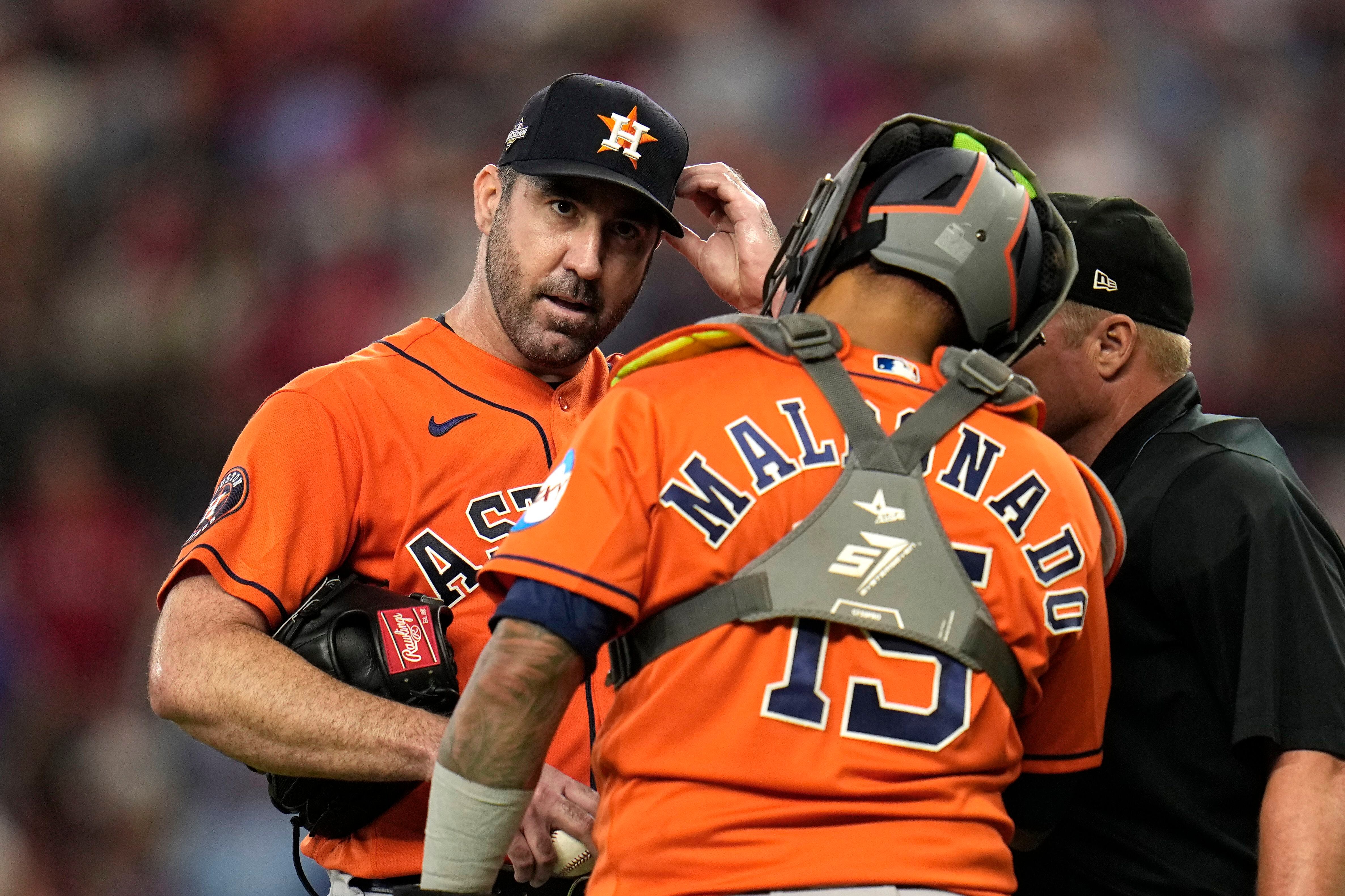 Brian McTaggart on X: Astros catcher Martin Maldonado took a turn