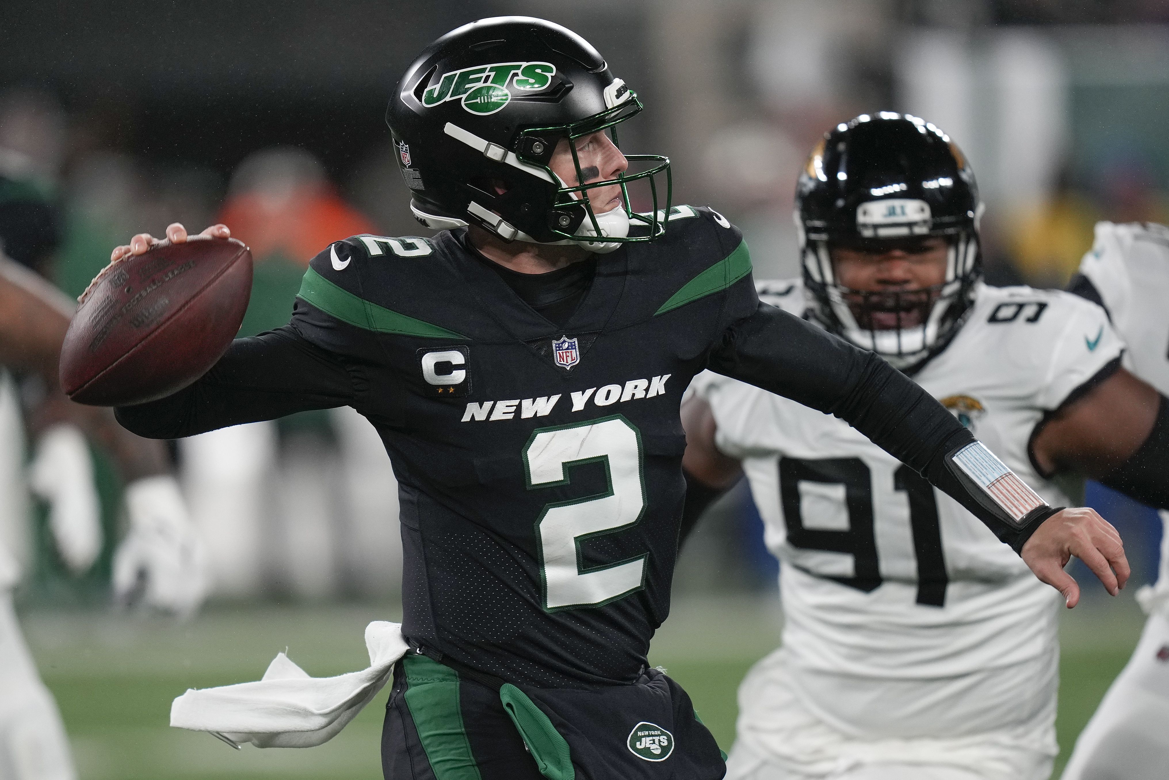 EAST RUTHERFORD, NJ - DECEMBER 22: Jacksonville Jaguars quarterback Trevor  Lawrence (16) during the National Football League game between the New York  Jets and the Jacksonville Jaguars on December 22, 2022 at