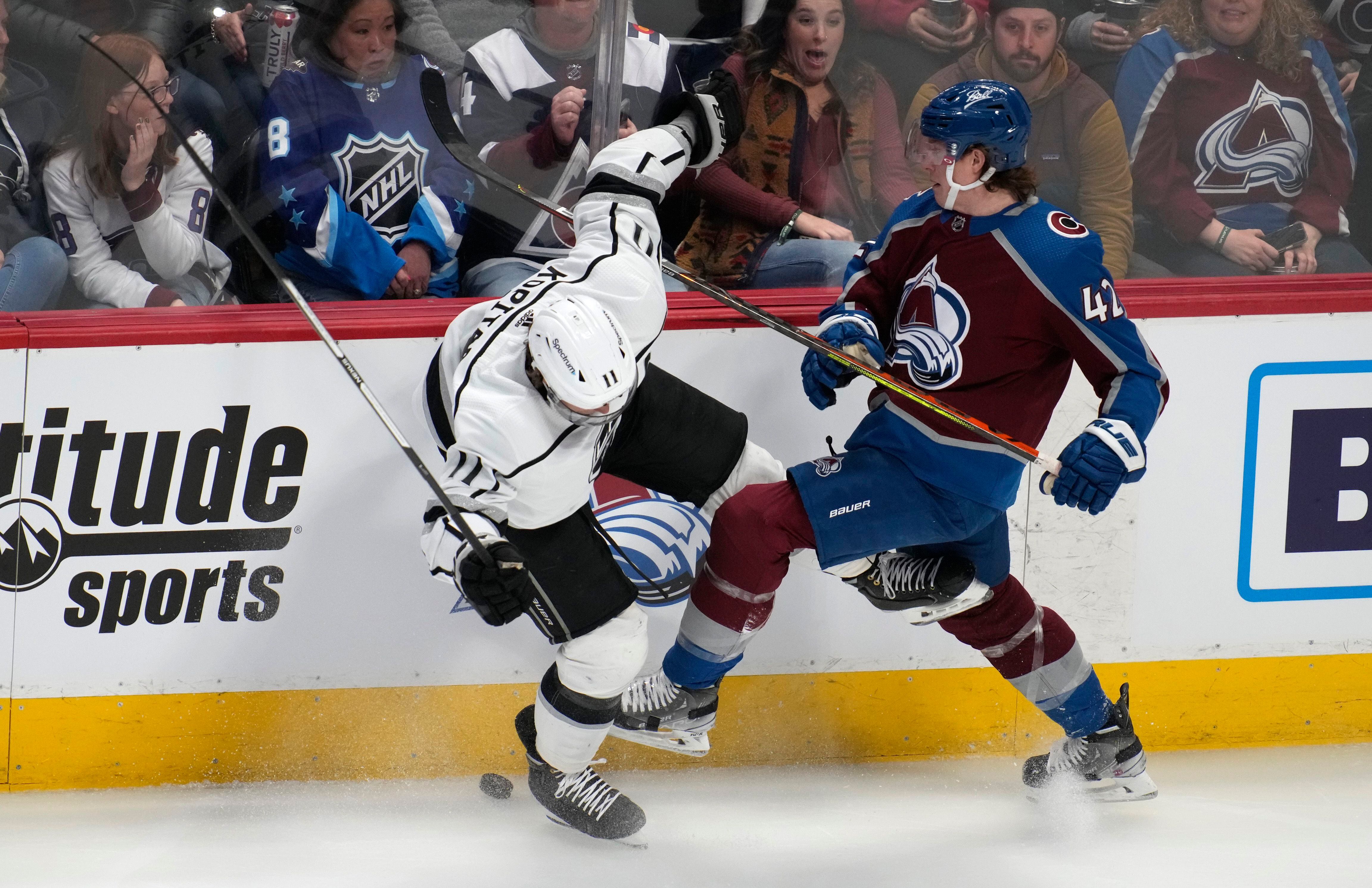 Gabriel Landeskog's hat trick leads Avalanche to 7-1 win over Jets