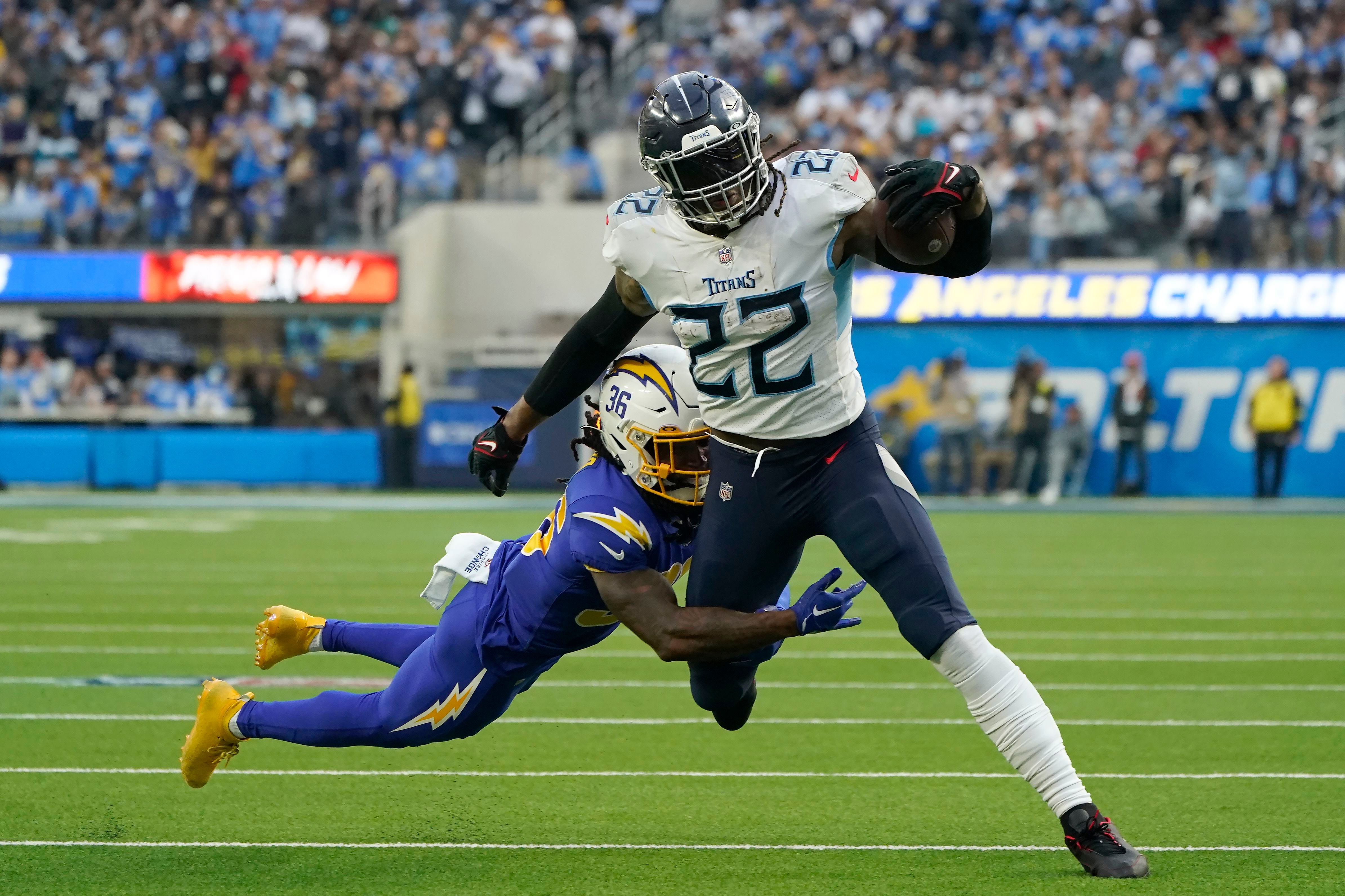 Titans make Derrick Henry highest-paid running back