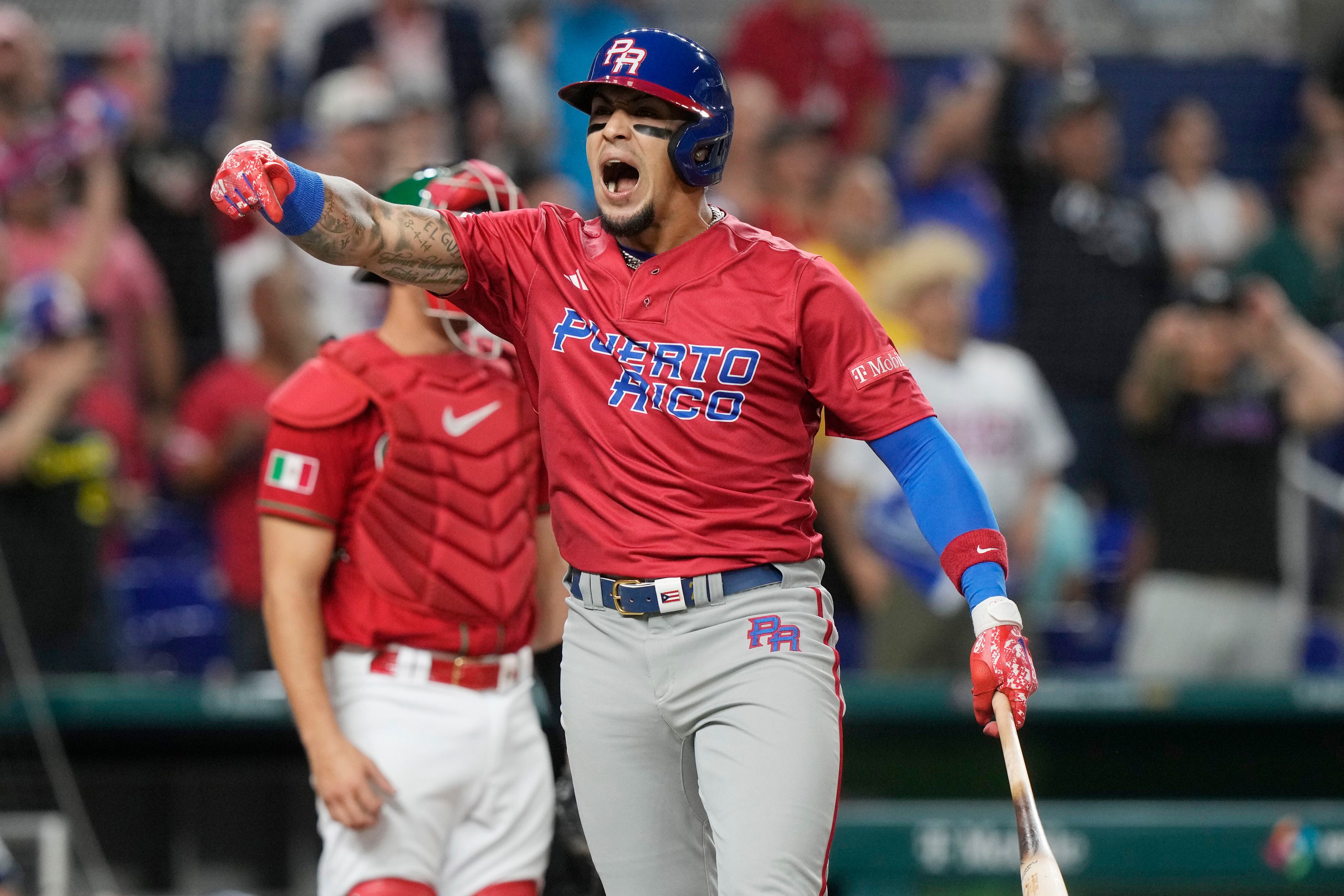 Yadier Molina homers to lead Puerto Rico over Dominicans, 3-1