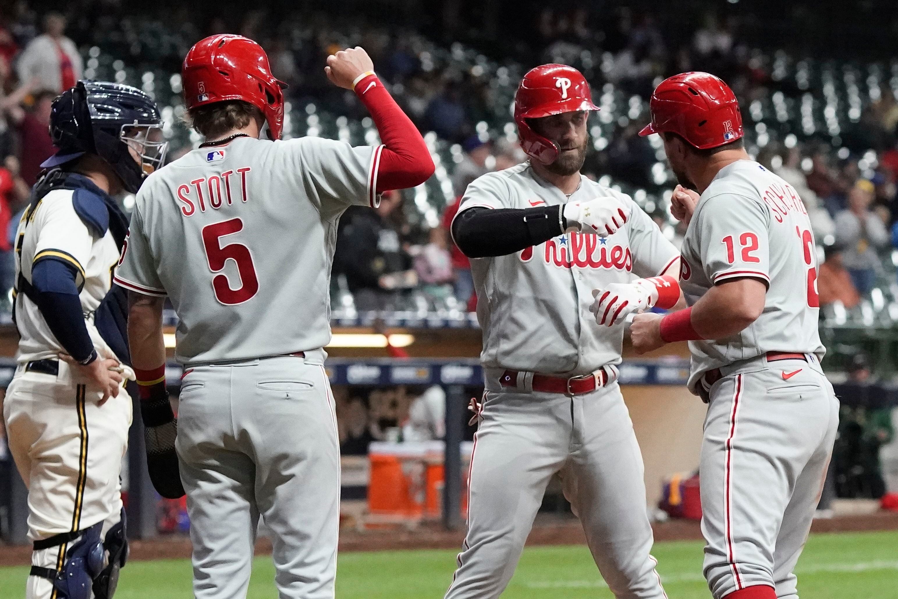 Rhys Hoskins' solo home run, 10/19/2022